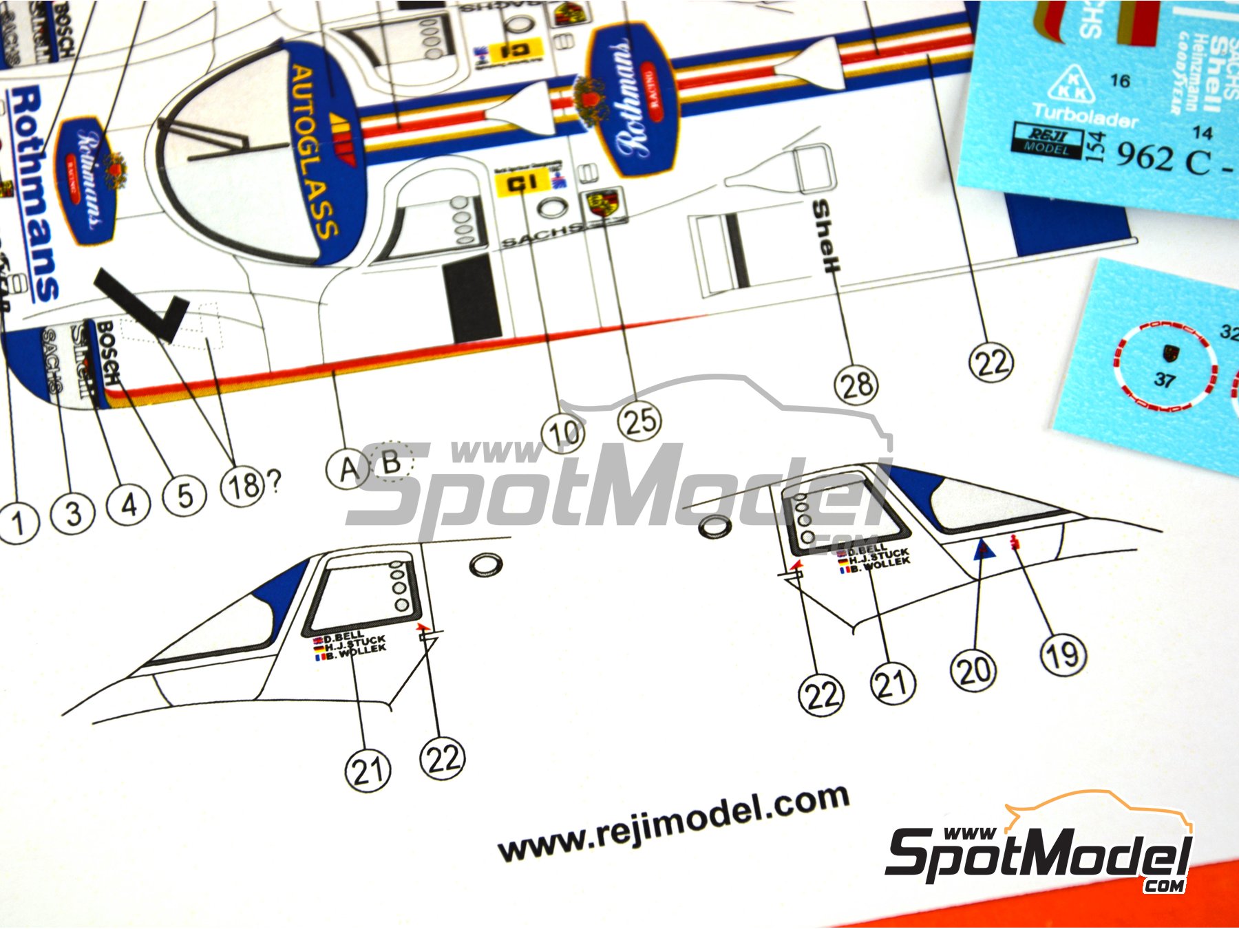 Image 2: Porsche 962C patrocinado por Rothmans - 1000 Kms de SPA Francorchamps 1987 | Decoraci&oacute;n en escala&nbsp;1/24 fabricado por Reji Model (ref.&nbsp;REJI-154, tambien 154)