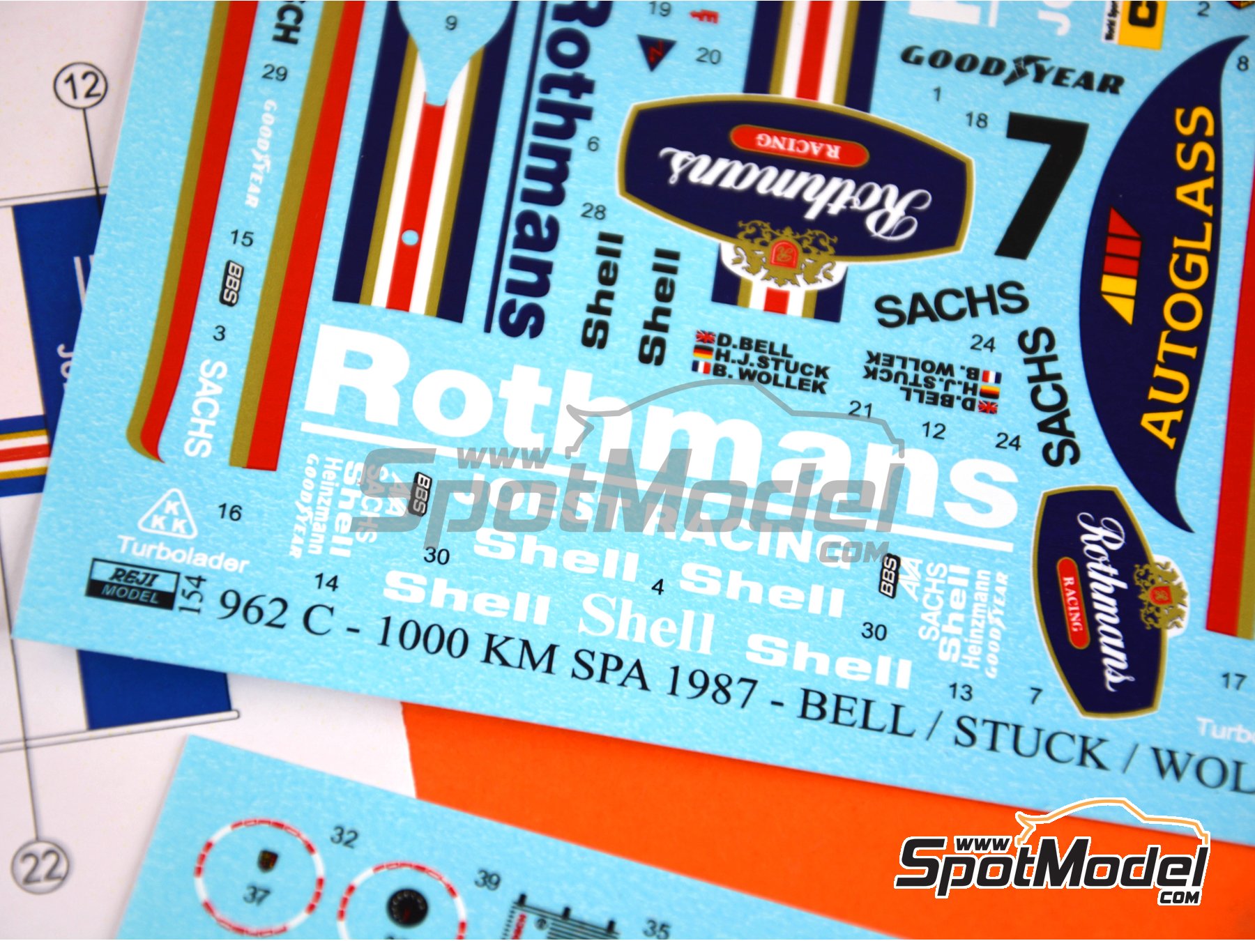 Image 4: Porsche 962C patrocinado por Rothmans - 1000 Kms de SPA Francorchamps 1987 | Decoraci&oacute;n en escala&nbsp;1/24 fabricado por Reji Model (ref.&nbsp;REJI-154, tambien 154)