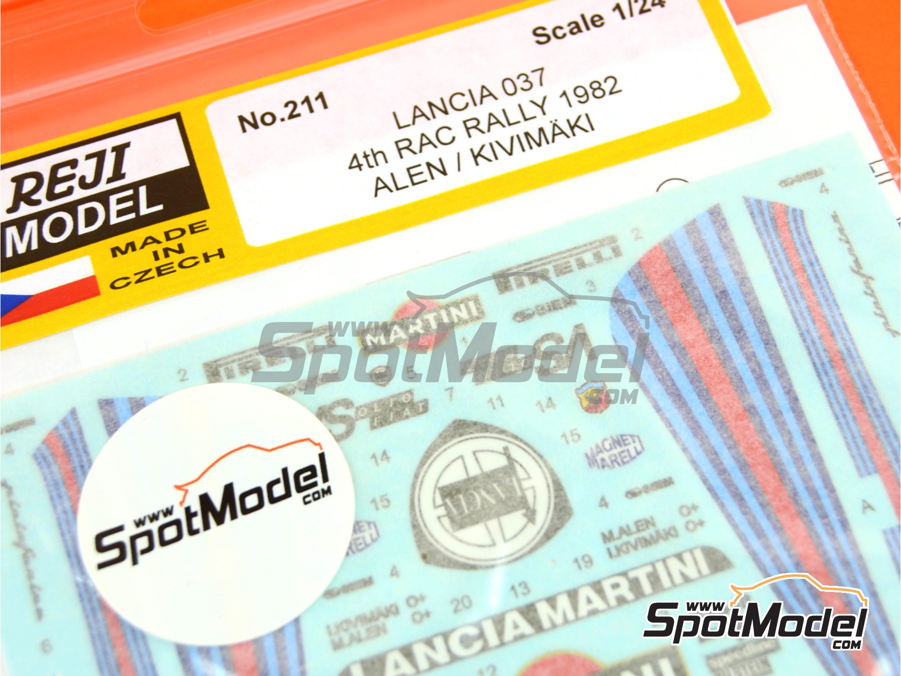 Image 2: Lancia 037 Rally sponsored by Martini - Lombard RAC Rally 1982 | Marking / livery in 1/24 scale manufactured by Reji Model (ref.&nbsp;REJI-211, also 211)