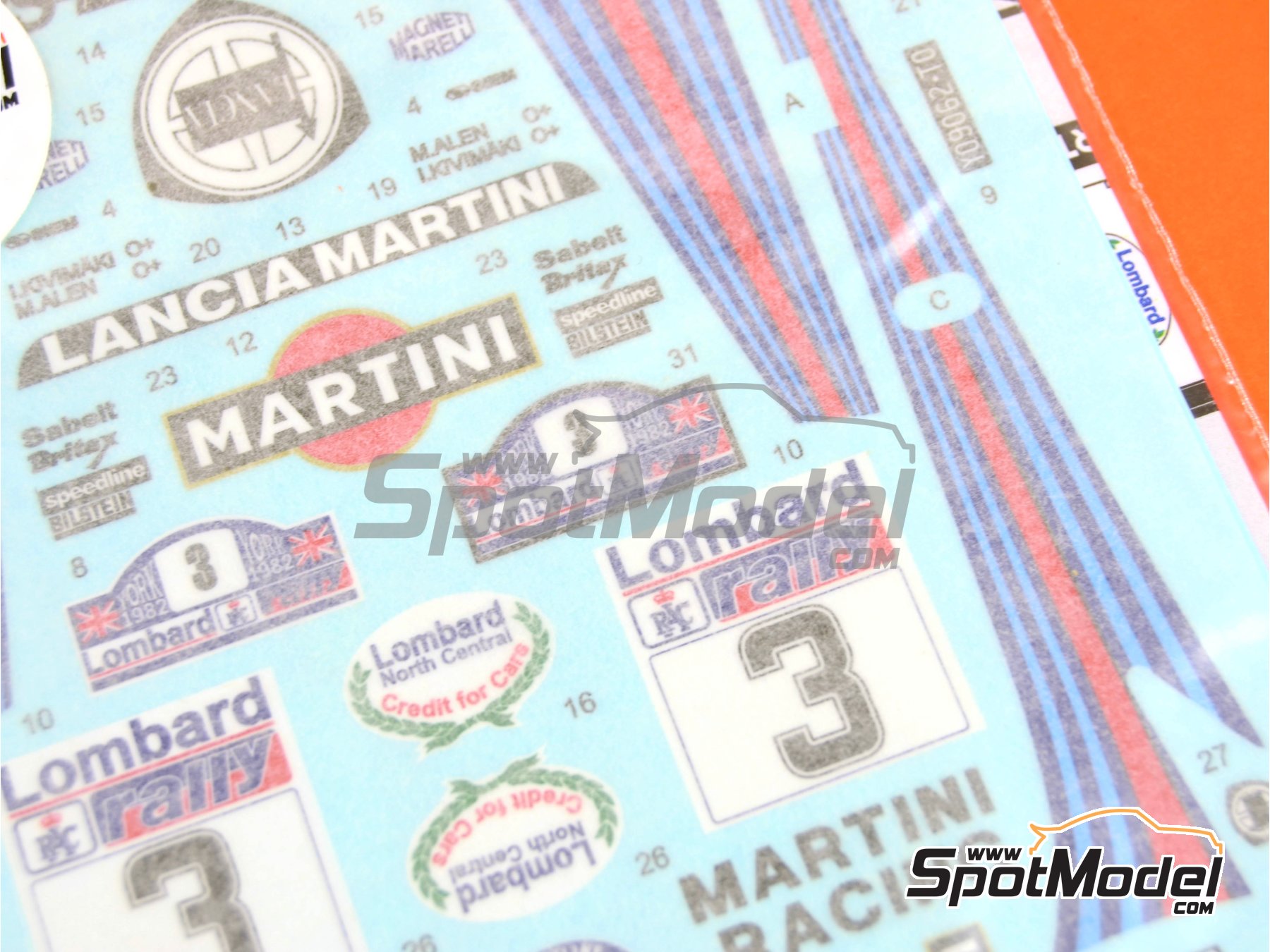 Image 3: Lancia 037 Rally sponsored by Martini - Lombard RAC Rally 1982 | Marking / livery in 1/24 scale manufactured by Reji Model (ref.&nbsp;REJI-211, also 211)