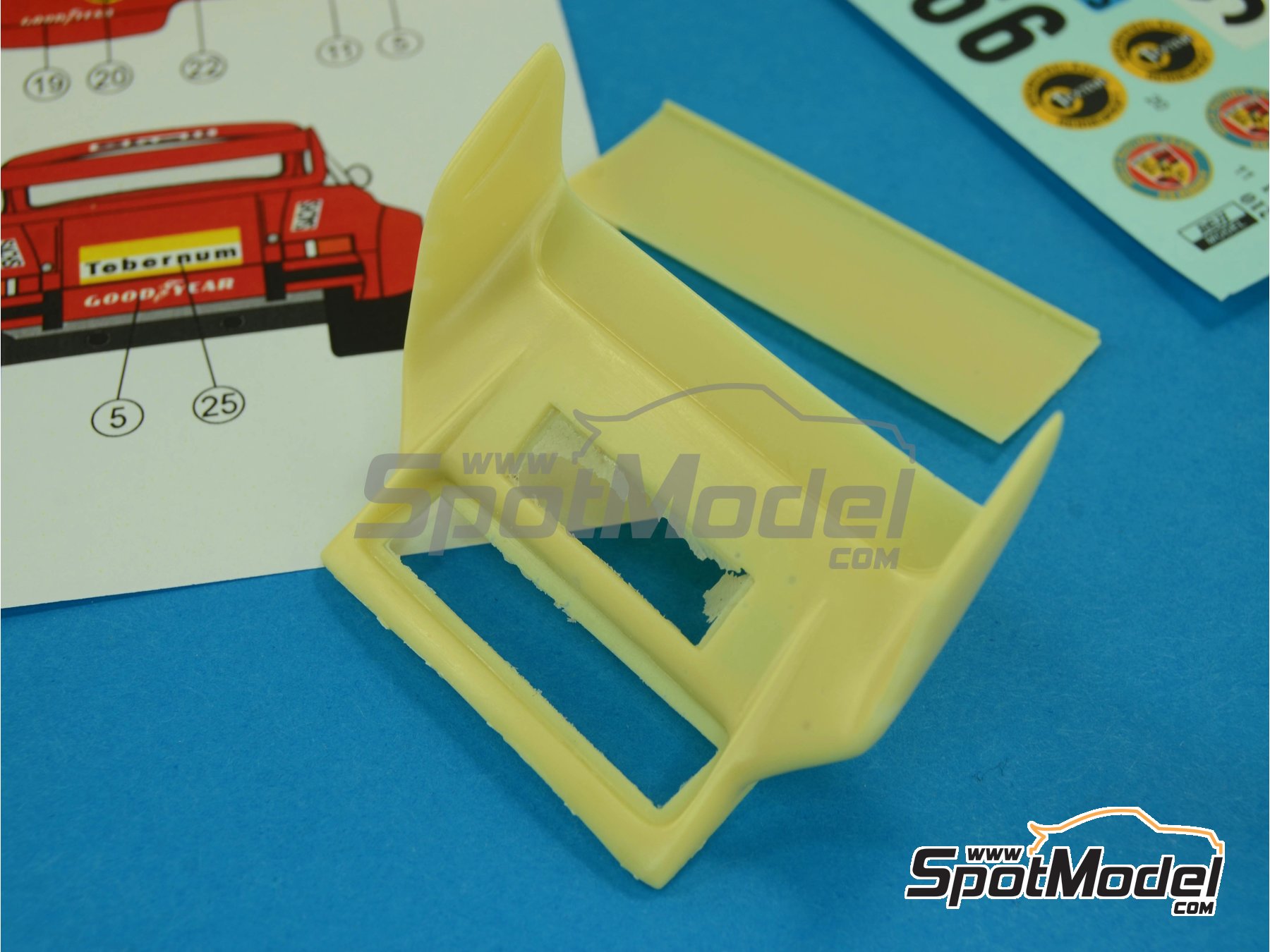 Image 7: Porsche 934/5 Gelo Racing Team - N&uuml;rburgring 1000 Kilometres 1976 | Marking / livery in 1/24 scale manufactured by Reji Model (ref.&nbsp;REJI-221, also 221)