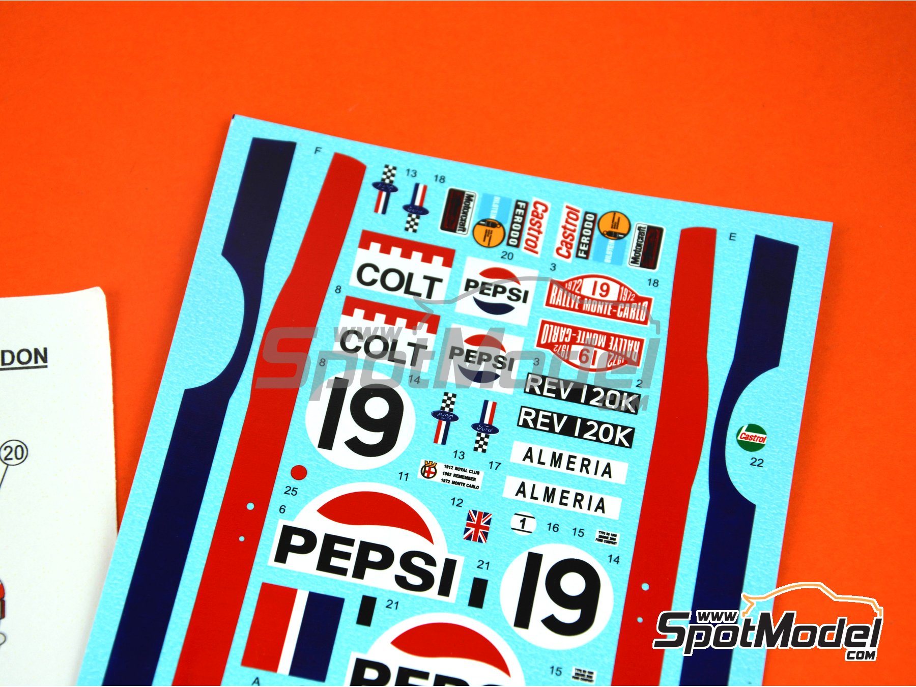 Image 2: Ford Escort Mk. I RS patrocinado por Pepsi - Rally de Monte Carlo - Rallye Automobile de Monte-Carlo 1972 | Decoraci&oacute;n en escala&nbsp;1/24 fabricado por Reji Model (ref.&nbsp;REJI-242, tambien 242)