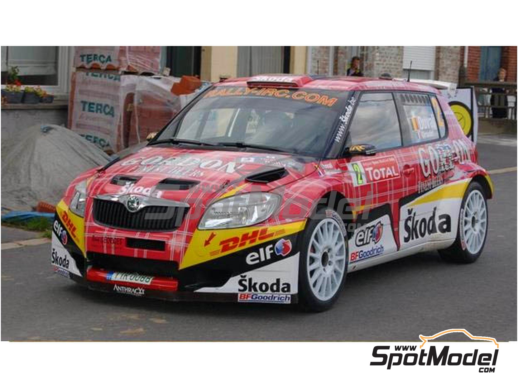 Image 4: Skoda Fabia S2000 Equipo RGRS patrocinado por Gordon - Rally de Ypres de Belgica 2009 | Decoraci&oacute;n en escala&nbsp;1/24 fabricado por Reji Model (ref.&nbsp;REJI-305, tambien 305)