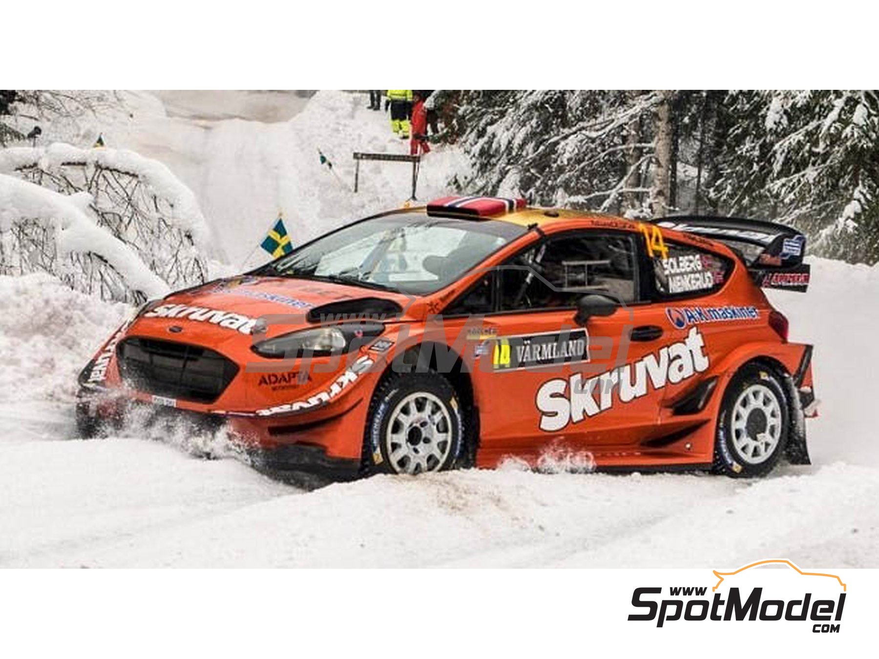 Image 2: Ford Fiesta RS WRC patrocinado por Skruvat - Rally de Suecia 2018 | Decoraci&oacute;n en escala&nbsp;1/24 fabricado por Reji Model (ref.&nbsp;REJI-315, tambien 315)
