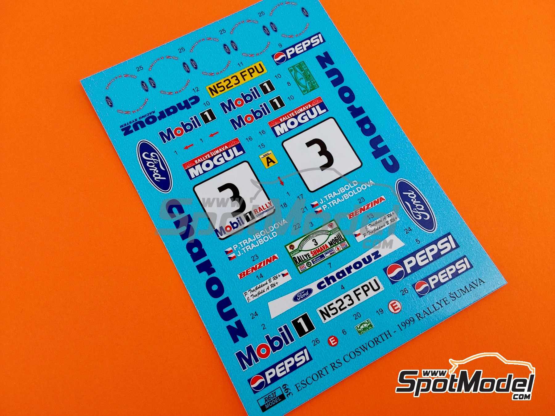 Image 6: Ford Escort RS Cosworth Grupo A patrocinado por Charouz, Pepsi - Rallye Sumava Mogul 1999 | Decoraci&oacute;n en escala&nbsp;1/24 fabricado por Reji Model (ref.&nbsp;REJI-399, tambien 399 y 0399)