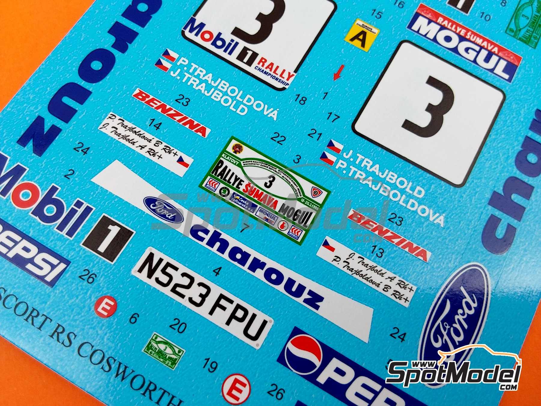 Image 7: Ford Escort RS Cosworth Grupo A patrocinado por Charouz, Pepsi - Rallye Sumava Mogul 1999 | Decoraci&oacute;n en escala&nbsp;1/24 fabricado por Reji Model (ref.&nbsp;REJI-399, tambien 399 y 0399)