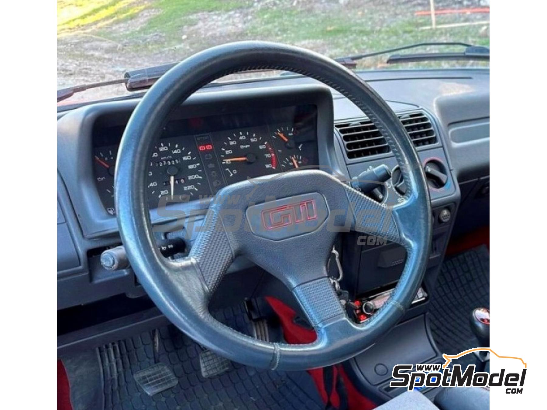 Image 1: Peugeot 205 GTI - Volante 3 brazos | Volante en escala&nbsp;1/24 fabricado por Reji Model (ref.&nbsp;REJI-SP919, tambien SP919)