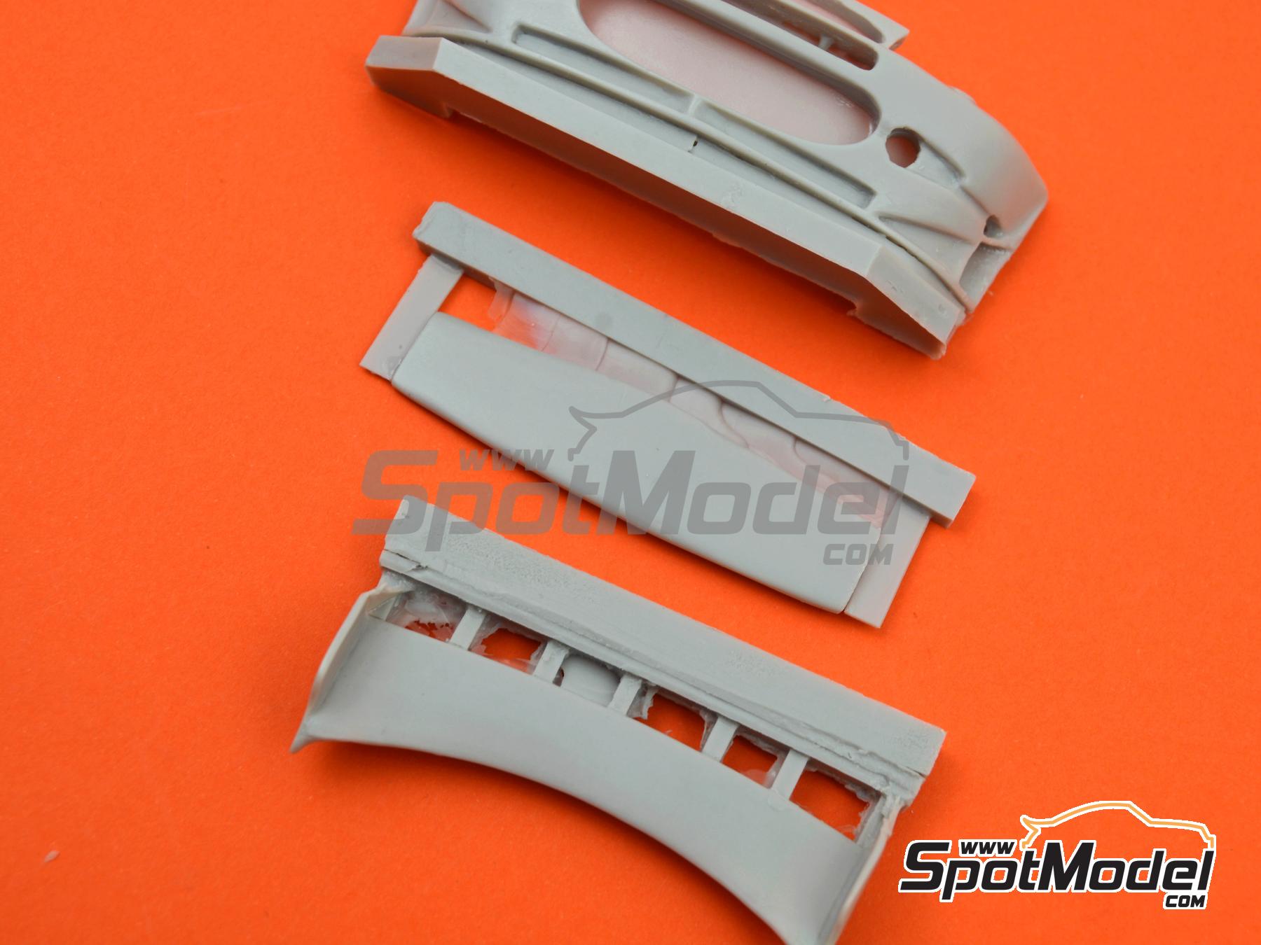 Image 2: Ford Escort WRC - Front bumper and rear wing | Transkit in 1/24 scale manufactured by Reji Model (ref. REJI-SP940, also SP940)