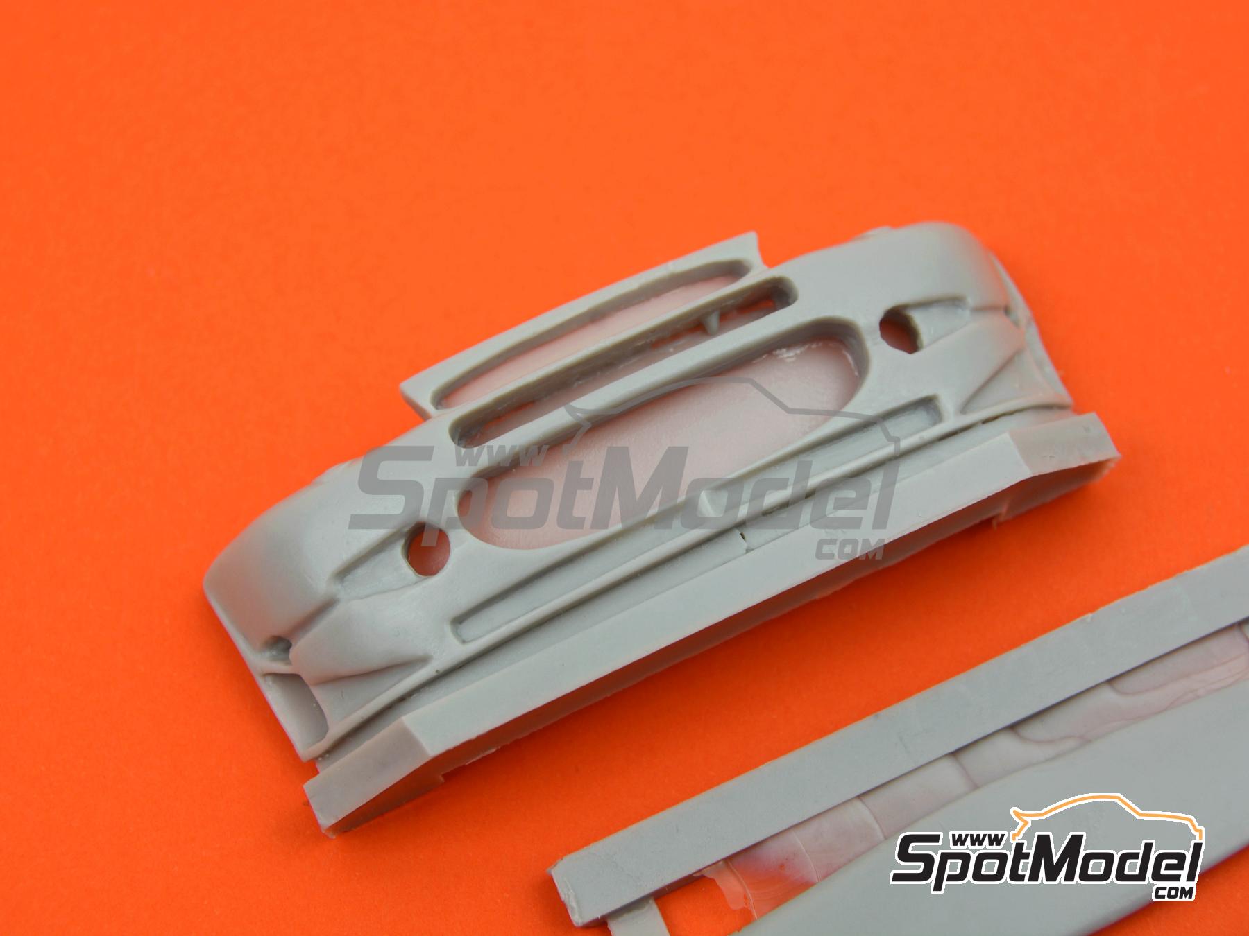 Image 4: Ford Escort WRC - Front bumper and rear wing | Transkit in 1/24 scale manufactured by Reji Model (ref. REJI-SP940, also SP940)