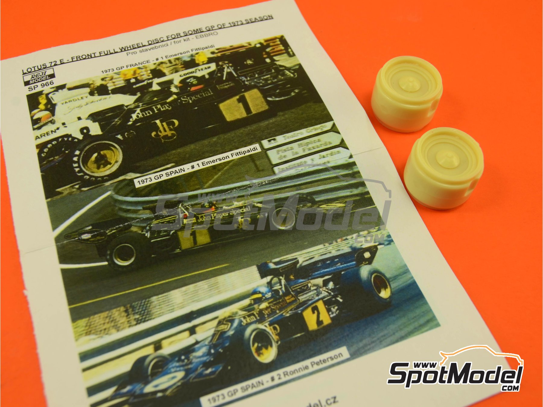 Image 4: Lotus Ford type 72 Lotus Team sponsored by E - Spanish Formula 1 Grand Prix, French Formula 1 Grand Prix 1973 | Rims in 1/20 scale manufactured by Reji Model (ref. REJI-SP966, also SP966)