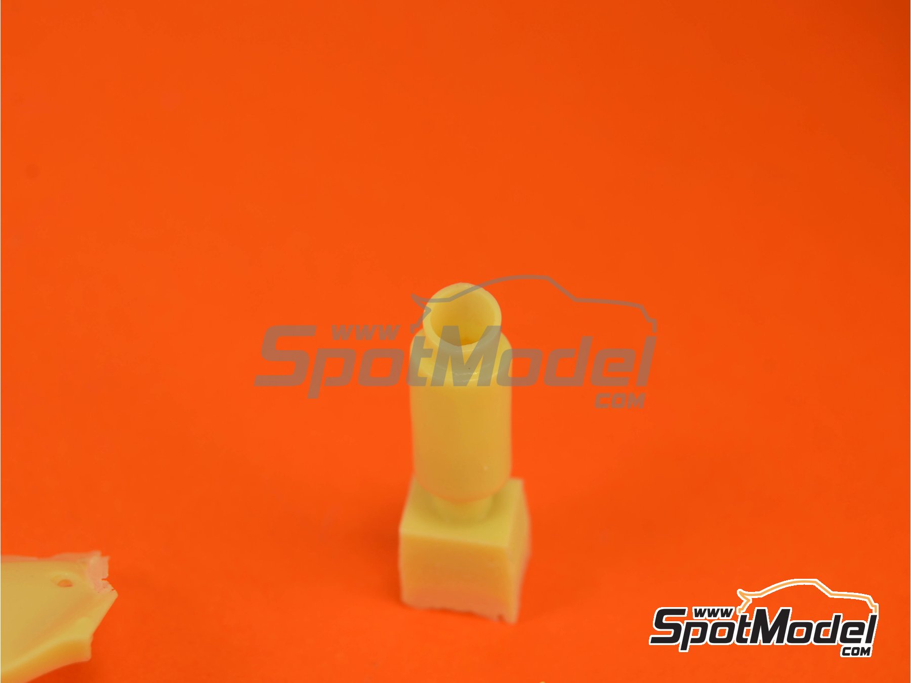 Image 7: Yamaha YZR-M1 -  2006 | Transkit en escala&nbsp;1/12 fabricado por Reji Model (ref.&nbsp;REJI-SP974, tambien SP974)