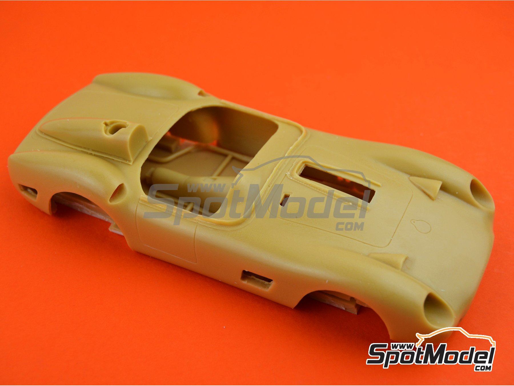 Image 2: Ferrari 250 Testa Rossa TR59/60 - 24 Hours Le Mans 1960 | Car scale model kit in 1/24 scale manufactured by Renaissance Models (ref.&nbsp;24-08, also 24/08)