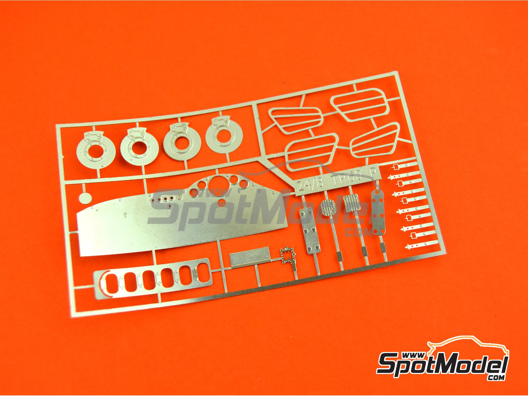 Image 8: Ferrari 250 Testa Rossa TR59/60 - 24 Hours Le Mans 1960 | Car scale model kit in 1/24 scale manufactured by Renaissance Models (ref.&nbsp;24-08, also 24/08)