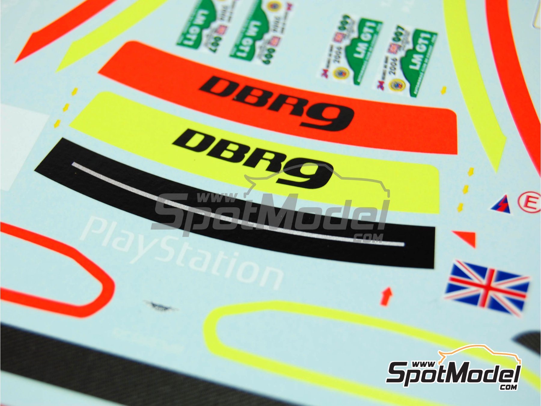 Image 5: Aston Martin DBR9 sponsored by Intercontinental, PlayStation - 24 Hours Le Mans 2006 | Car scale model kit in 1/24 scale manufactured by Renaissance Models (ref.&nbsp;24-24, also 24/24)