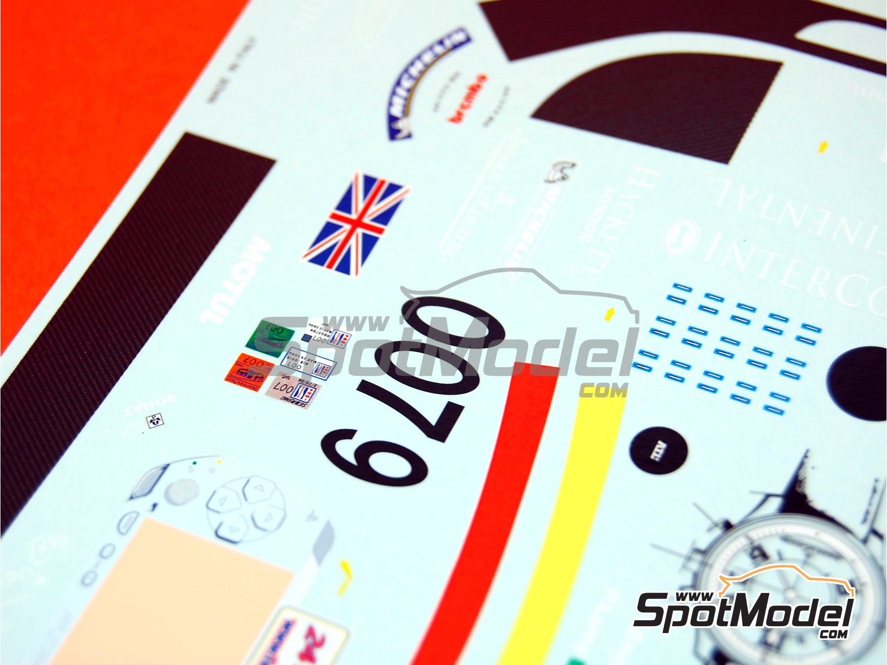 Image 7: Aston Martin DBR9 sponsored by Intercontinental, PlayStation - 24 Hours Le Mans 2006 | Car scale model kit in 1/24 scale manufactured by Renaissance Models (ref.&nbsp;24-24, also 24/24)