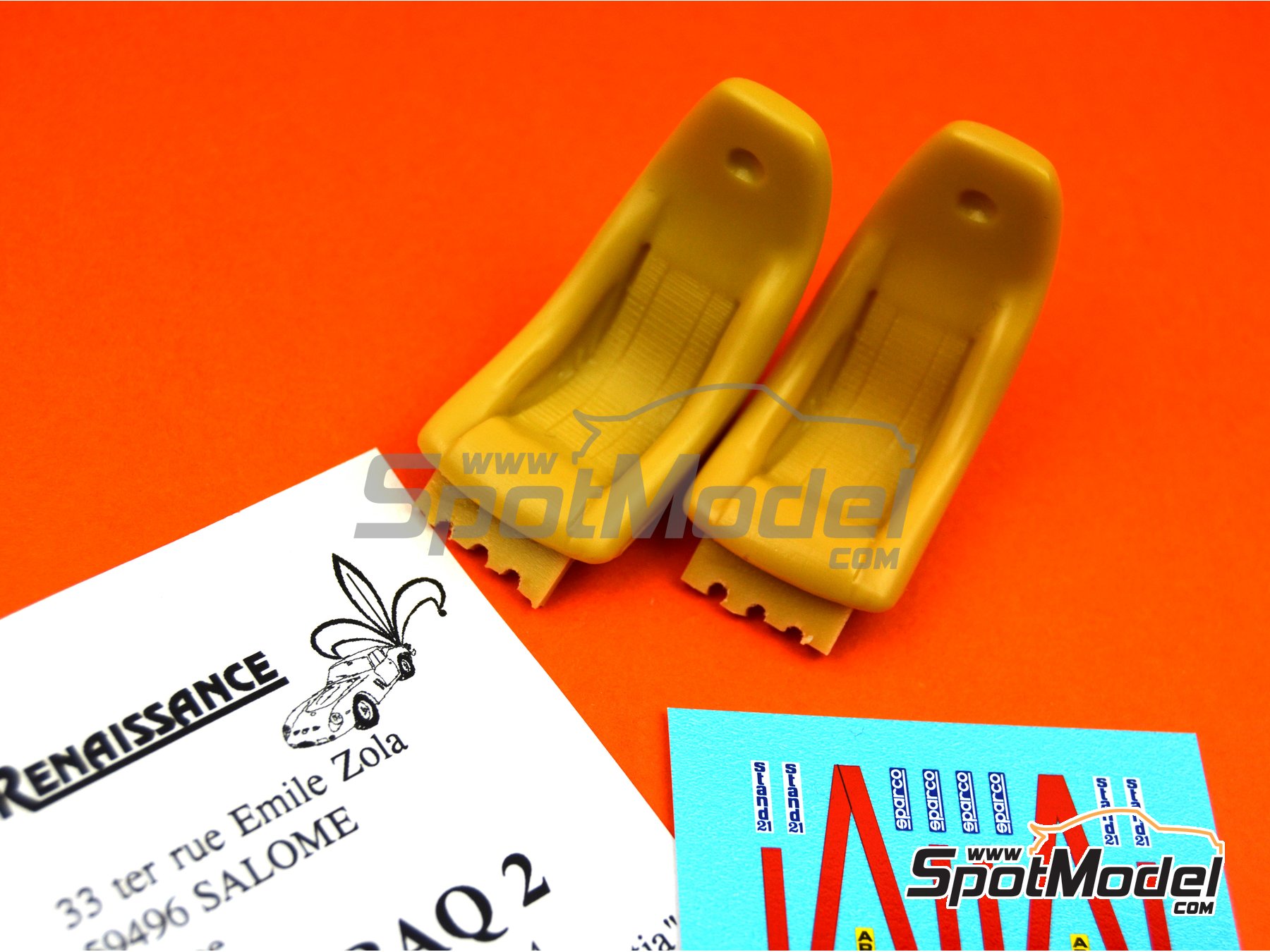 Image 3: Mod'Plastia bucket seat with harnesses | Seat in 1/24 scale manufactured by Renaissance Models (ref. 24BAQ2)