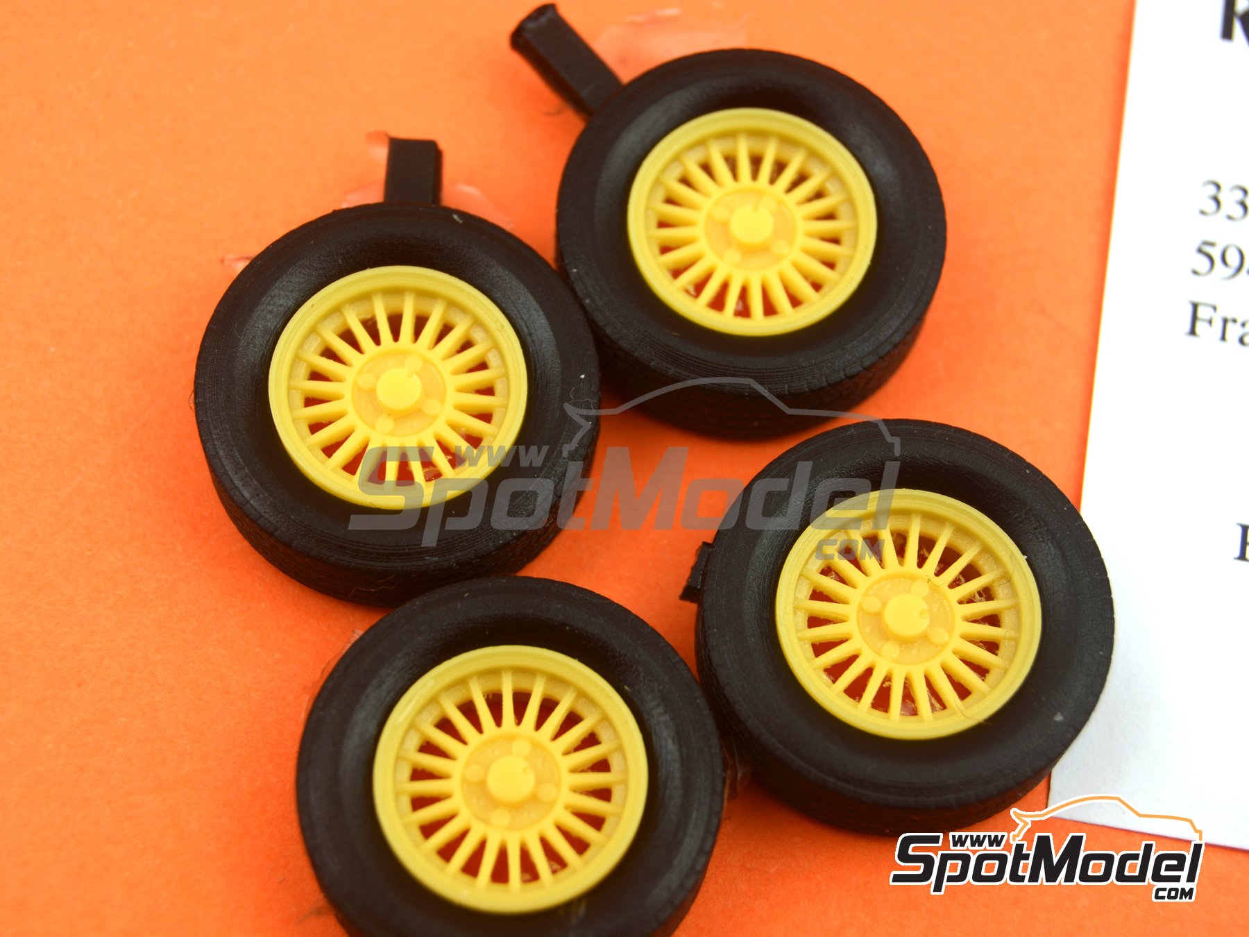 Image 2: Alpina 13 inches 4 nuts | Rims and tyres set in 1/24 scale manufactured by Renaissance Models (ref.&nbsp;24BMALP)