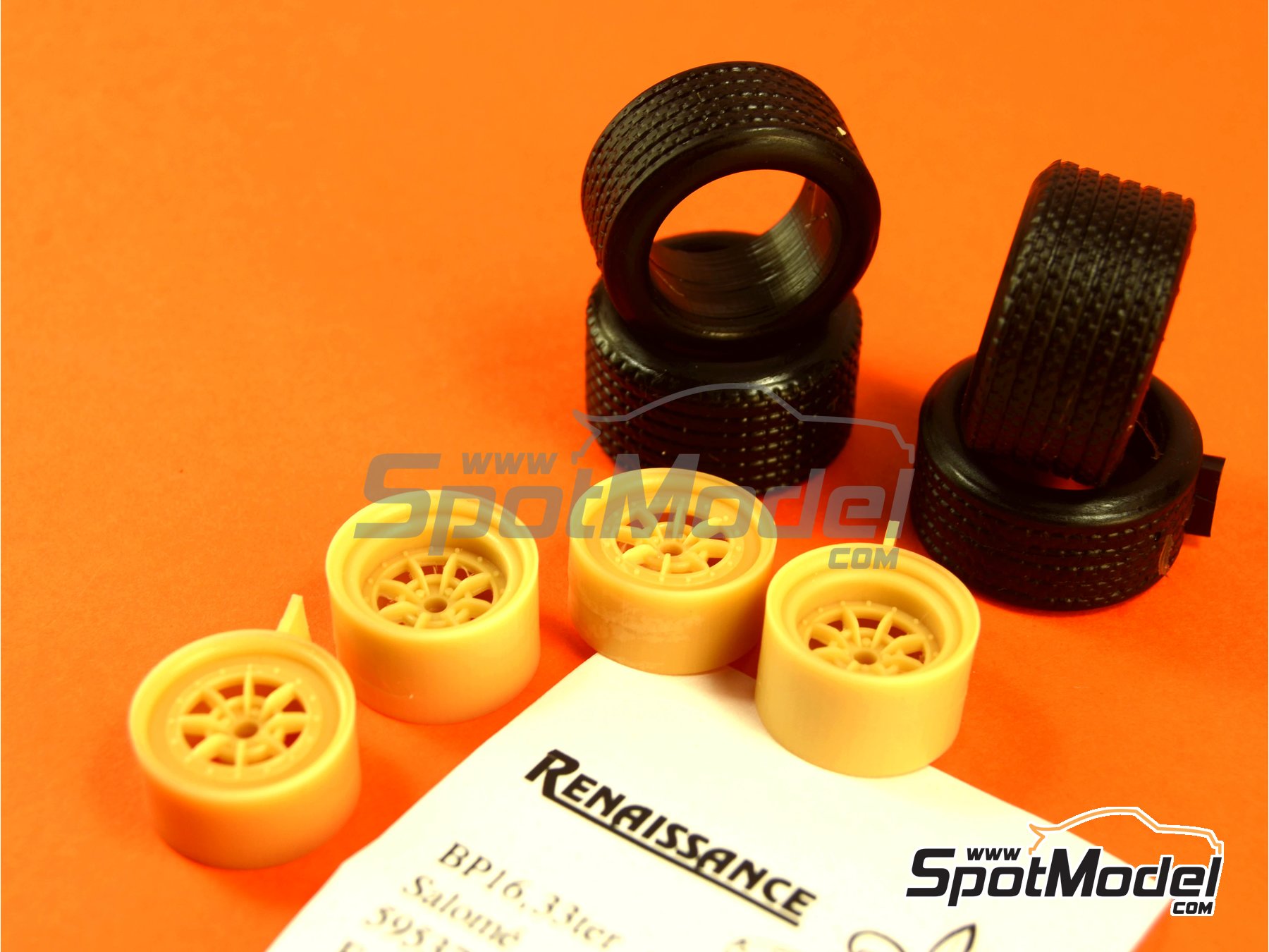 Image 1: Braid 15 inches | Rims and tyres set in 1/24 scale manufactured by Renaissance Models (ref.&nbsp;24BRAIDR5T)