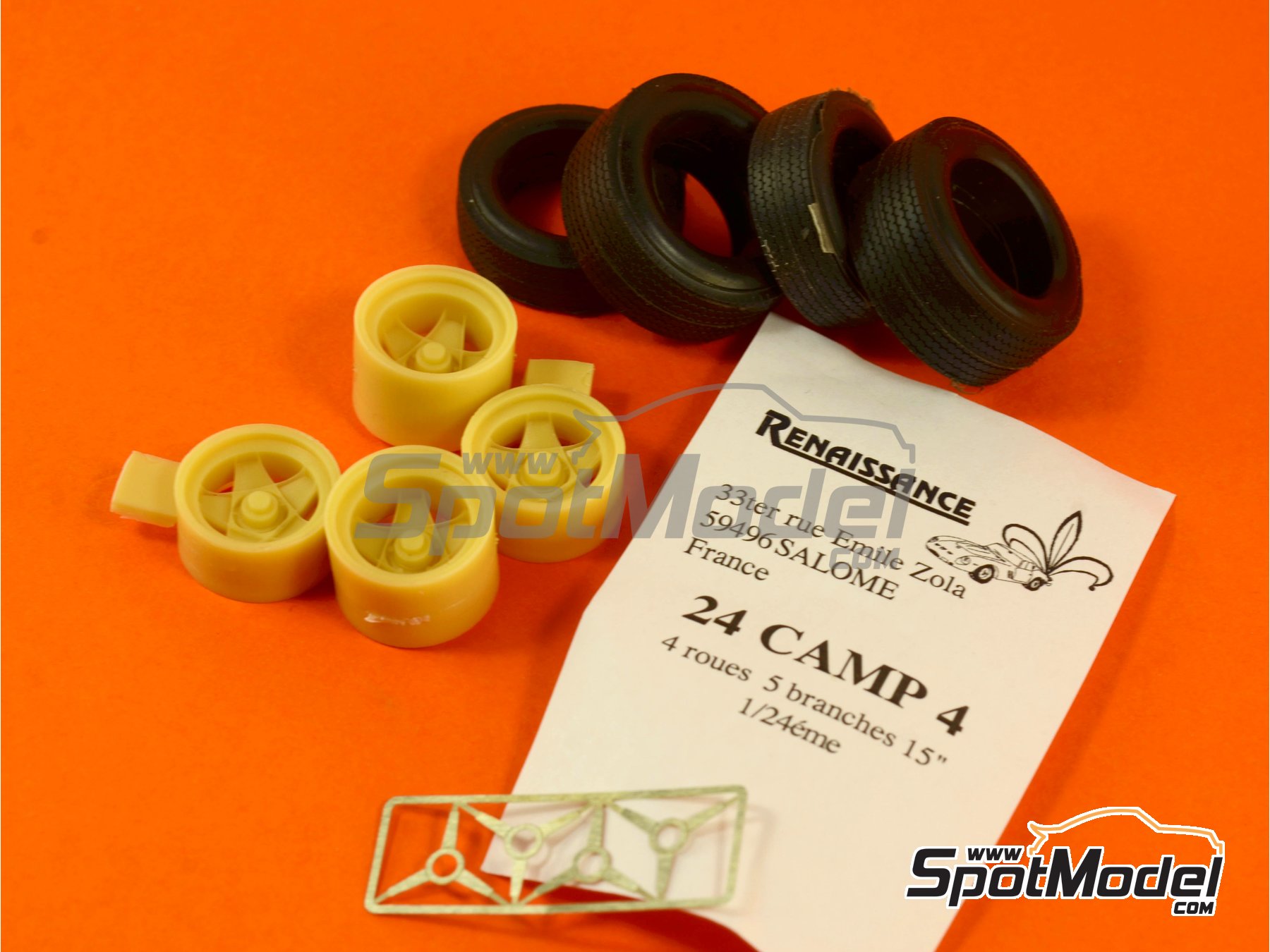 Image 5: Campagnolo 15 inches | Rims and tyres set in 1/24 scale manufactured by Renaissance Models (ref.&nbsp;24CAMP4)