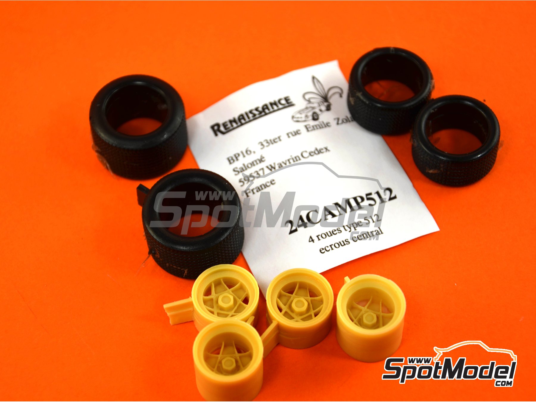 Image 3: Campagnolo 15 inches | Rims and tyres set in 1/24 scale manufactured by Renaissance Models (ref.&nbsp;24CAMP512)