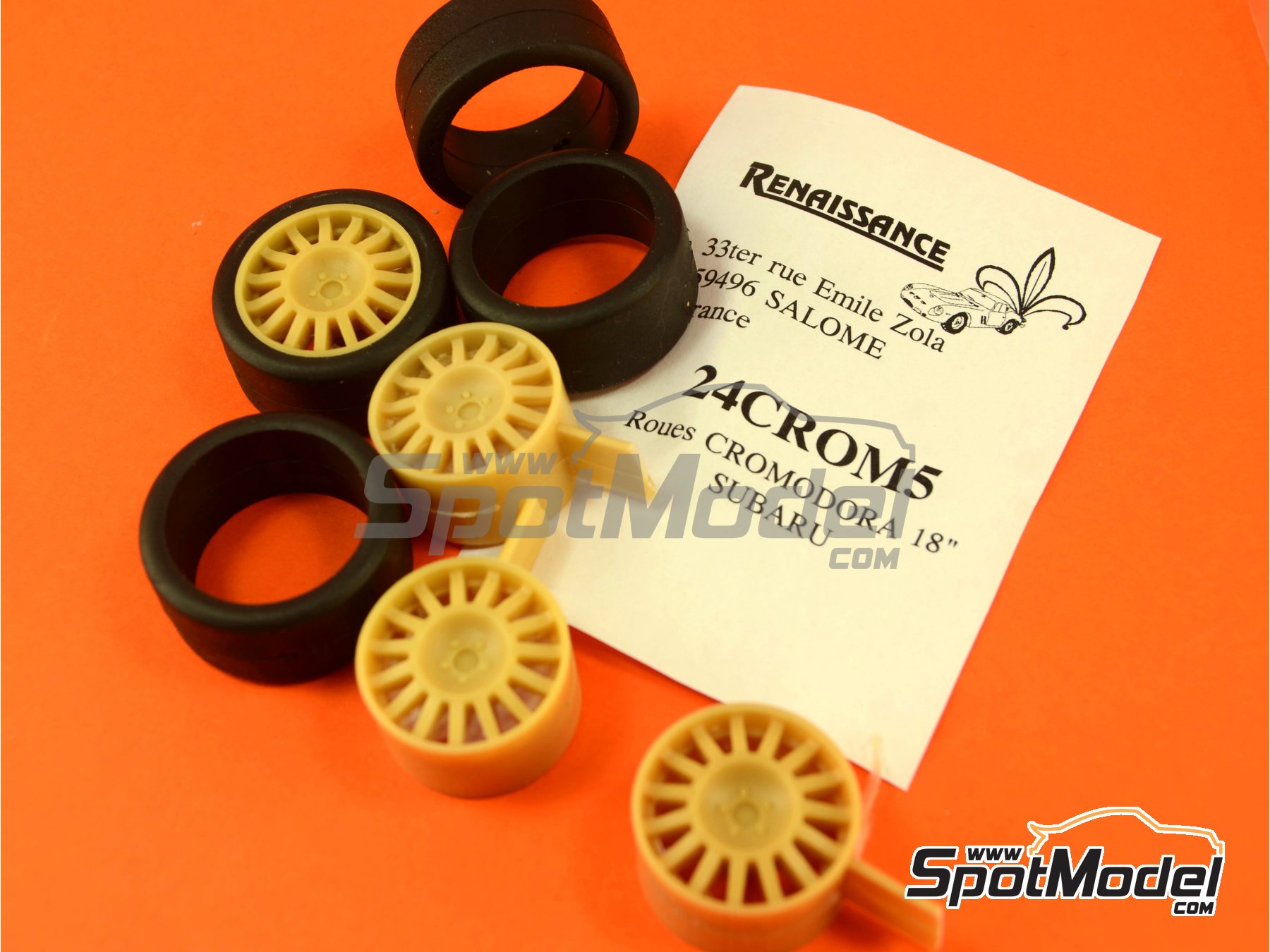 Image 1: Llanta cromodora de 5 tuercas y 18 pulgadas con neumáticos lisos | Set de llantas y neumáticos en escala 1/24 fabricado por Renaissance Models (ref. 24CROM5)