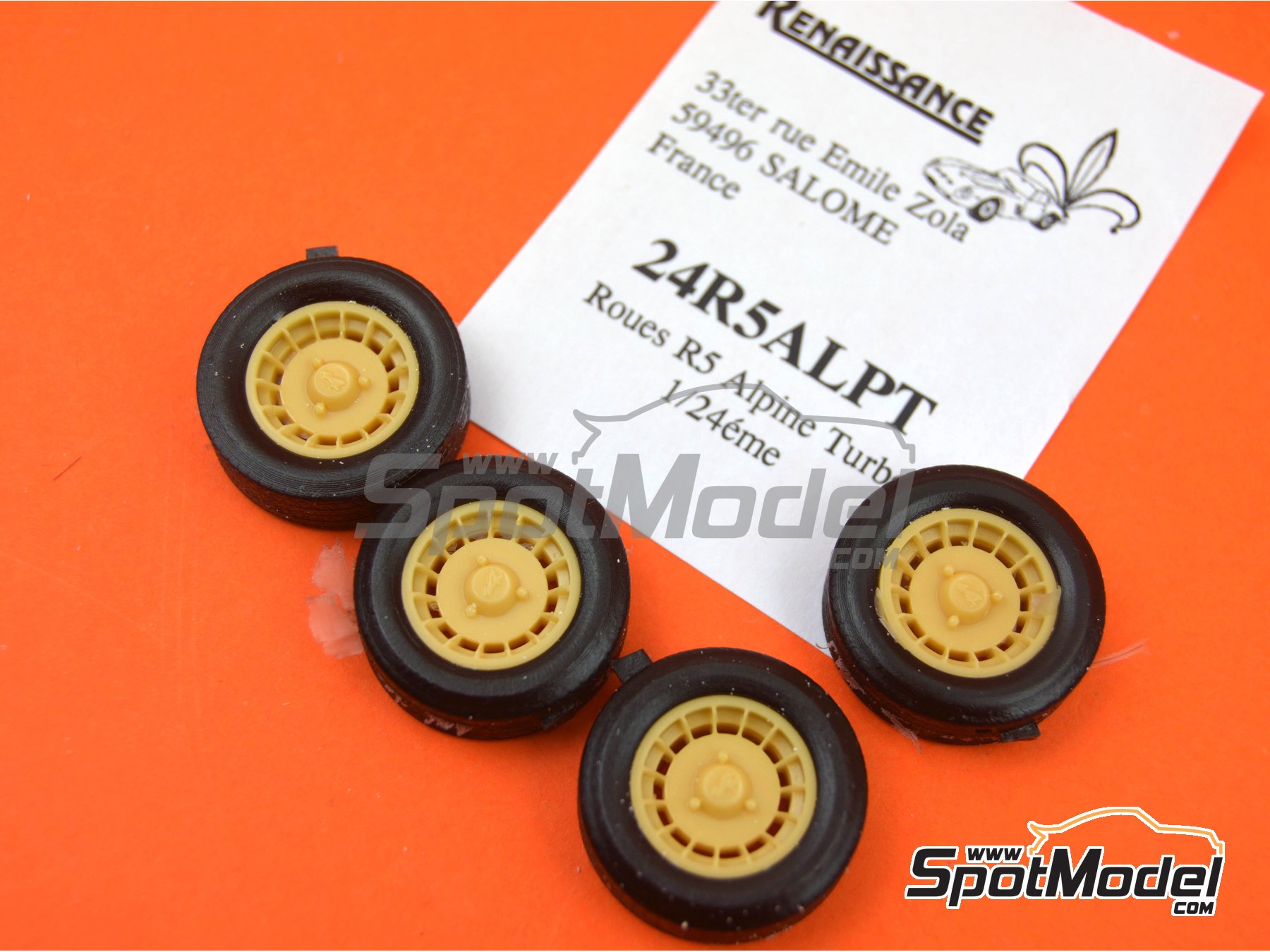Image 3: Alpine Turbo Design | Set de llantas y neumáticos en escala 1/24 fabricado por Renaissance Models (ref. 24R5ALPT)