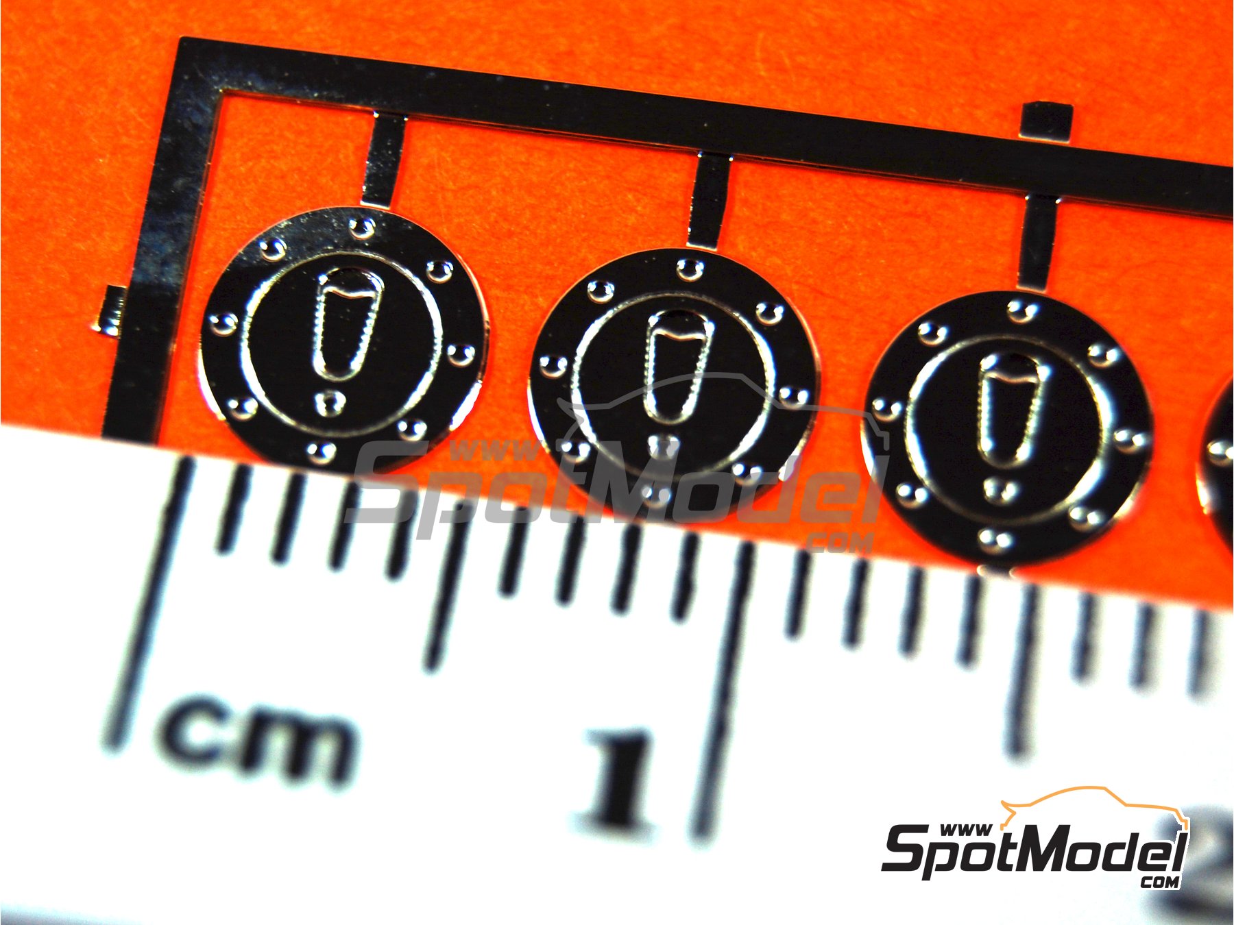 Image 3: Rally fuel fillers | Petrol Caps in 1/24 scale manufactured by Renaissance Models (ref. 24RFF)