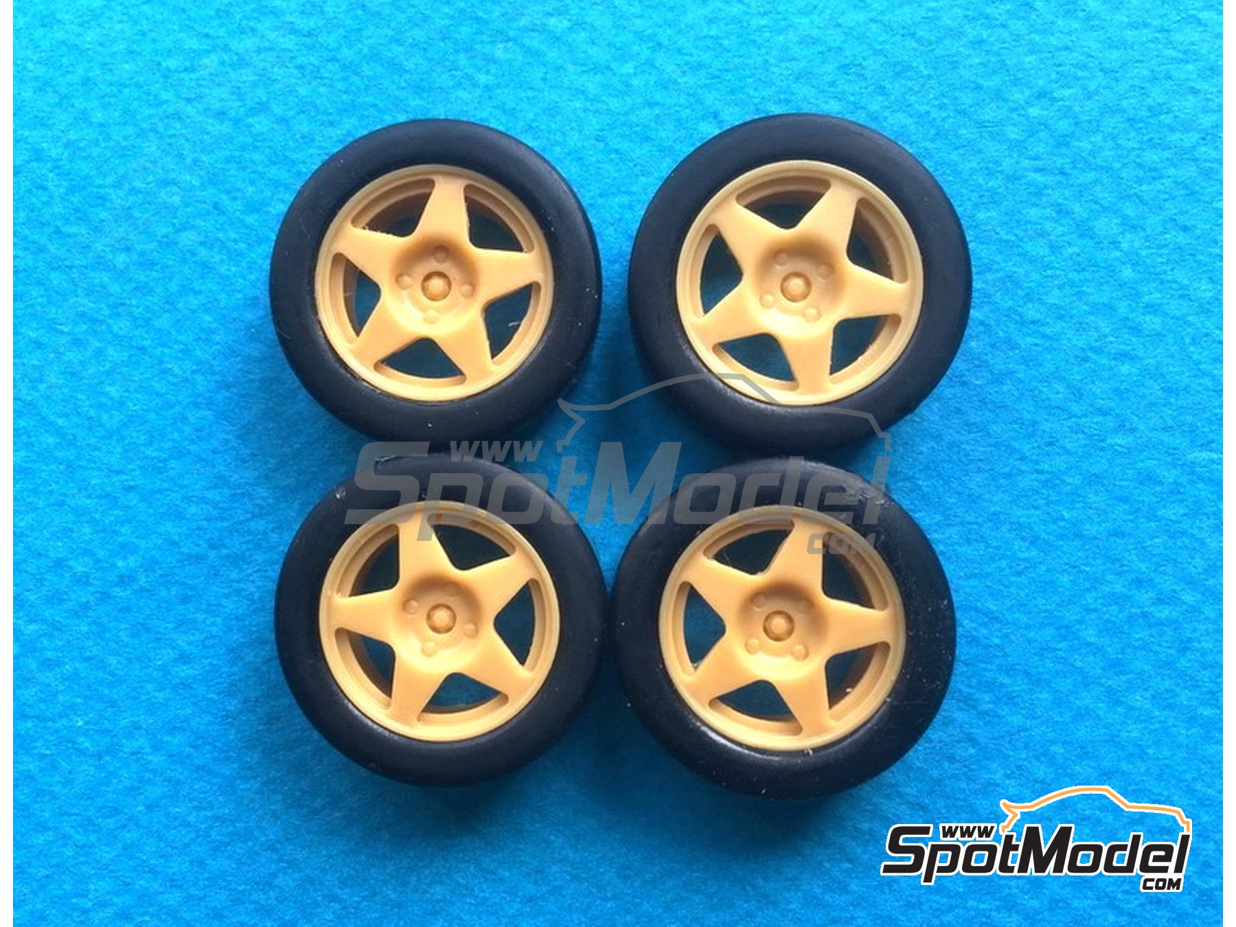 Image 2: Speedline 3220 15 pulgadas 5 radios neumaticos lisos | Set de llantas y neumáticos en escala 1/24 fabricado por Renaissance Models (ref. 24SP15-5)