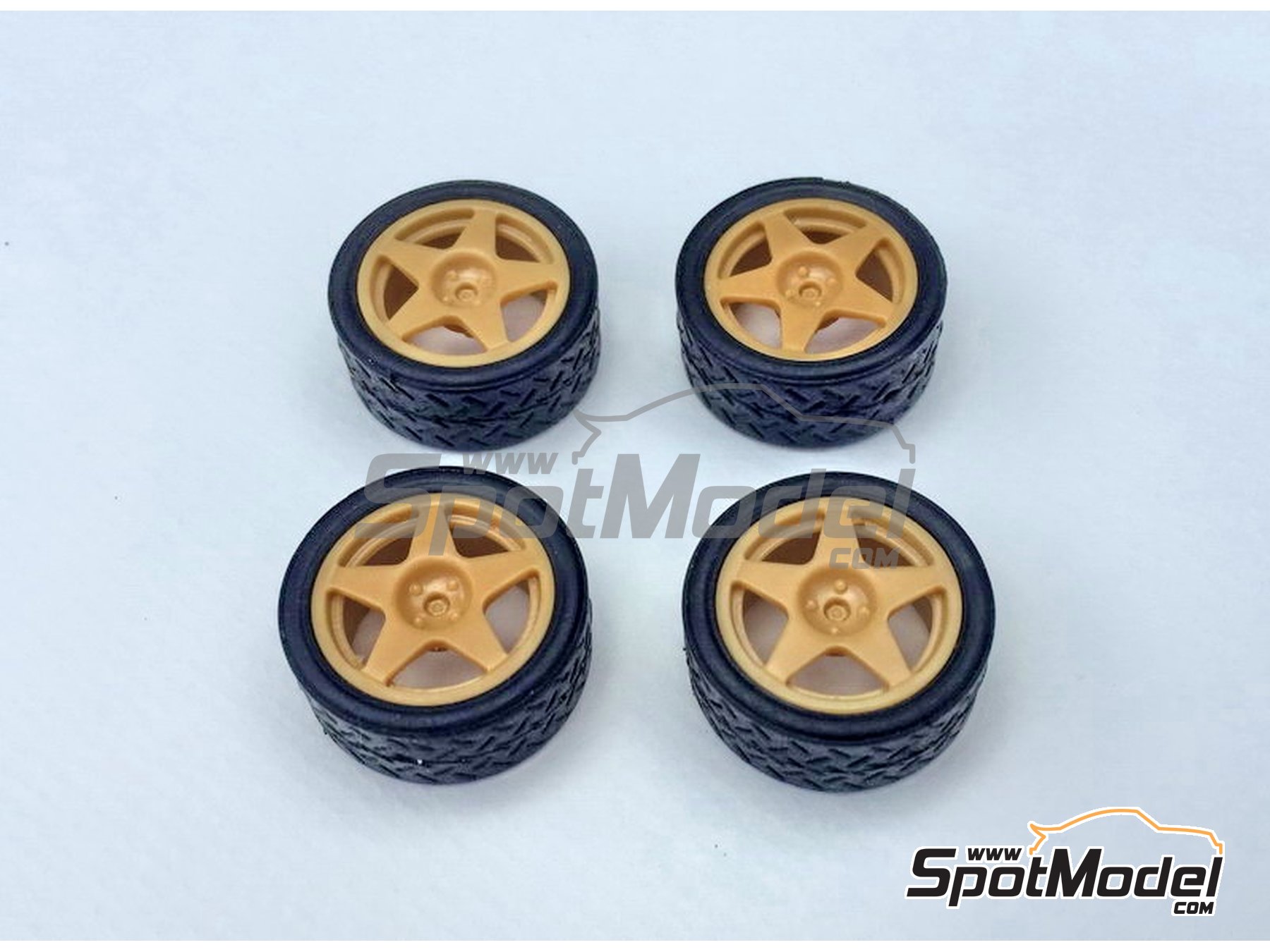 Image 1: Speedline SL2110 17 inches 5 spokes 4 nuts | Rims and tyres set in 1/24 scale manufactured by Renaissance Models (ref.&nbsp;24SP17-5III, also 24SP17-5-3)