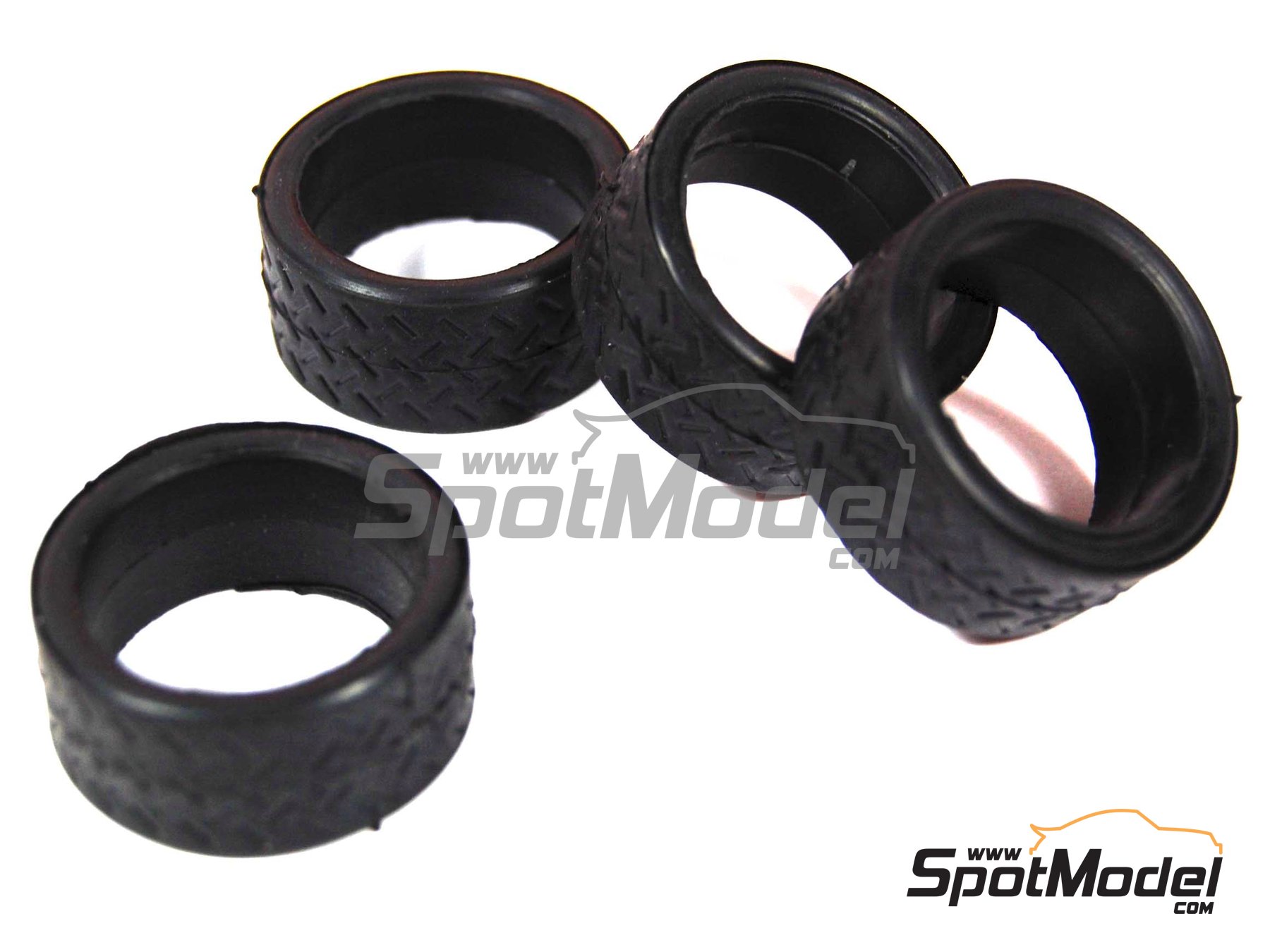 Image 3: Speedline Rally 18 pulgadas 6 radios 4 tuercas | Set de llantas y neumáticos en escala 1/24 fabricado por Renaissance Models (ref. 24SP18-6)