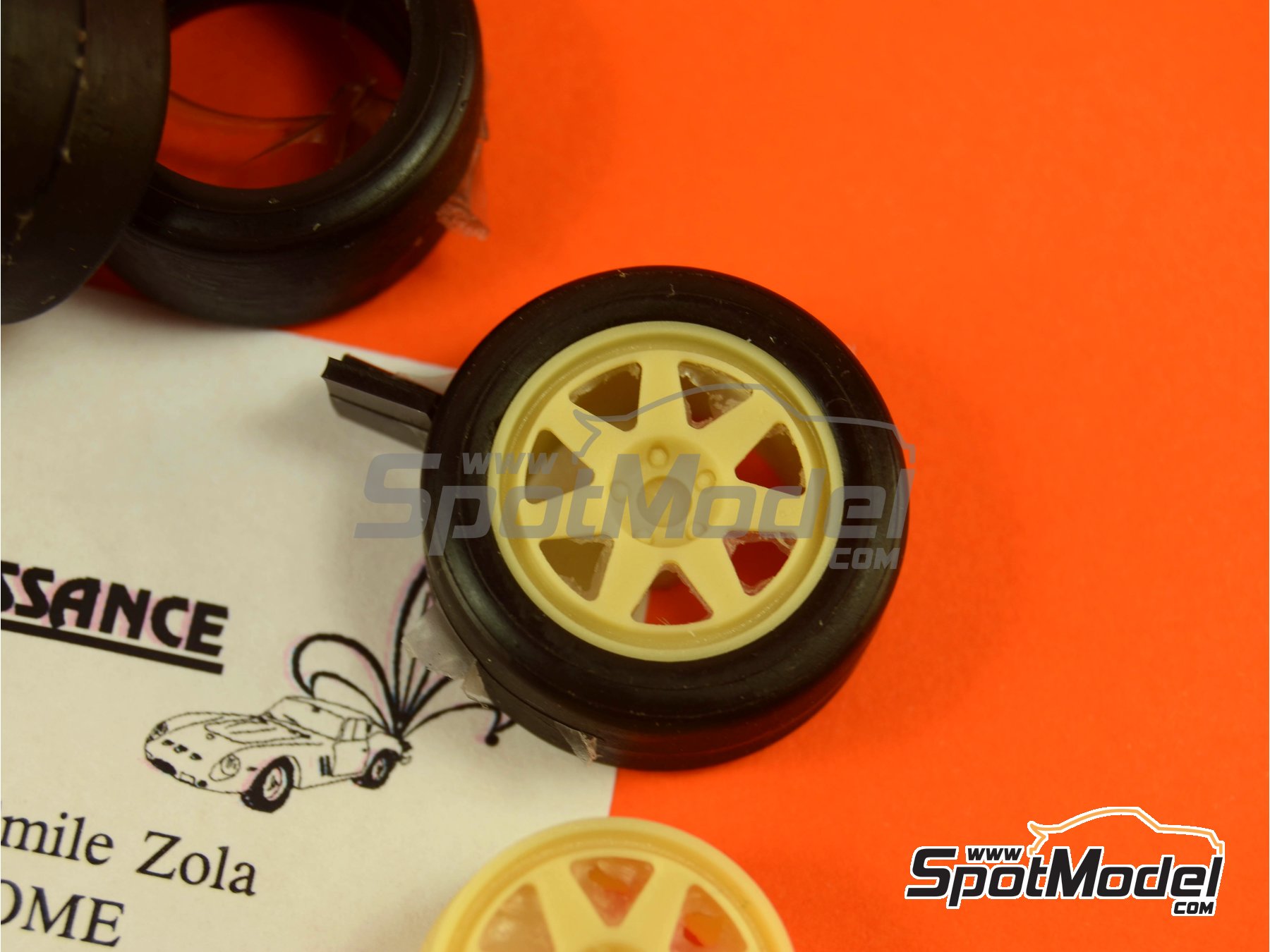 Image 1: TecnoMagnesio 17 inches 5 nut rims and slicks tyres | Rims and tyres set in 1/24 scale manufactured by Renaissance Models (ref.&nbsp;24TEC5)