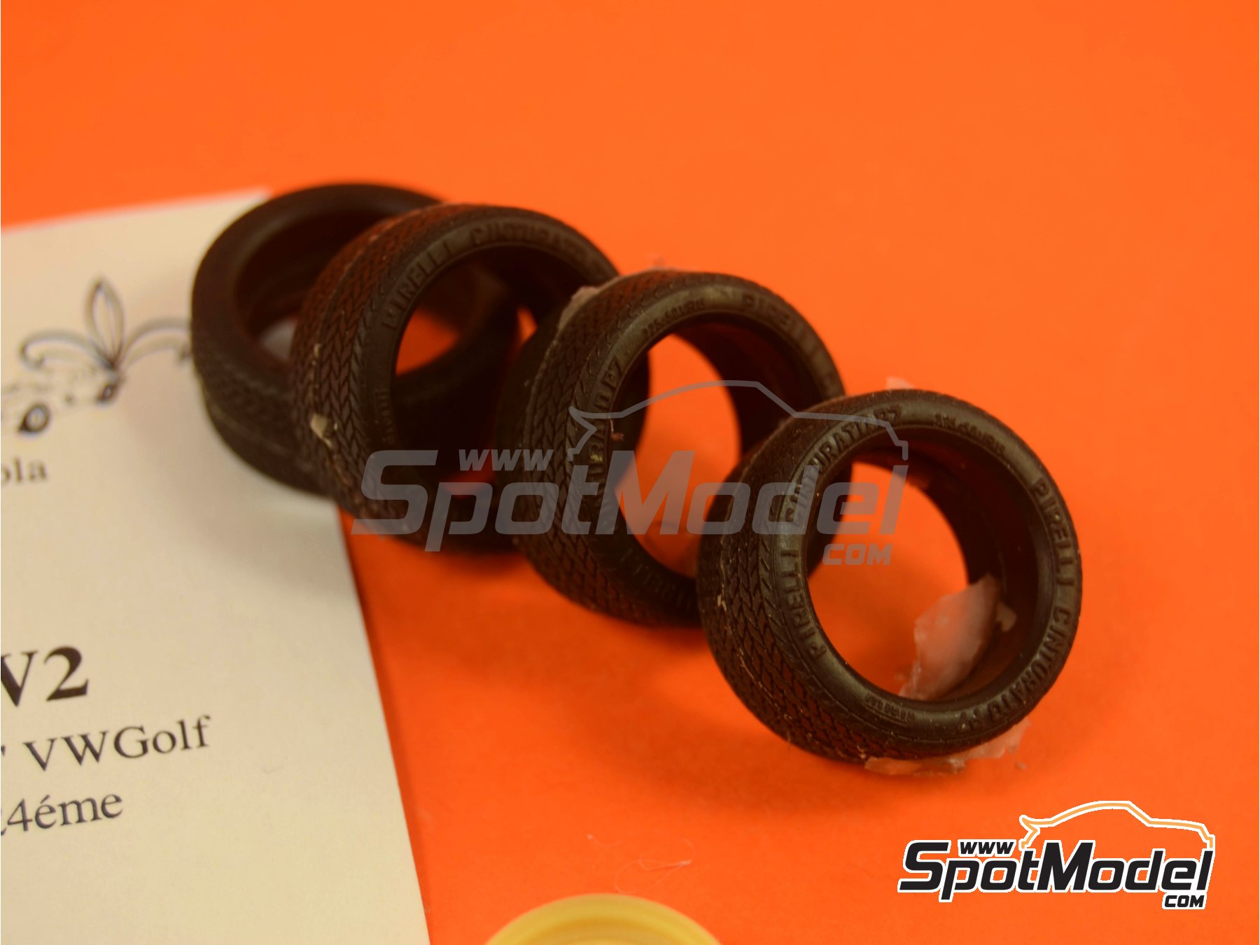 Image 4: Volkswagen Golf II | Rims and tyres set in 1/24 scale manufactured by Renaissance Models (ref.&nbsp;24VW2)