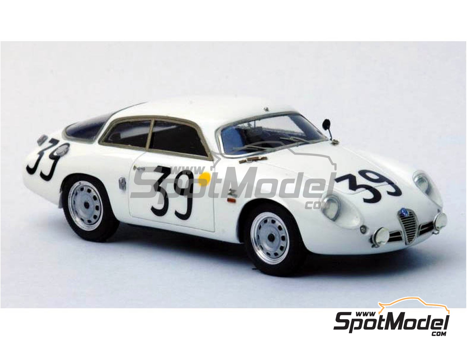 Image 4: Alfa Romeo Giulietta SZ Coda Tronca Scuderia Sant Ambroeus, Martini-Rossi Racing Team - 12 Hours Sebring, 24 Hours Le Mans, Targa Florio 1962 | Car scale model kit in 1/43 scale manufactured by Renaissance Models (ref. 43-54, also 43/54)
