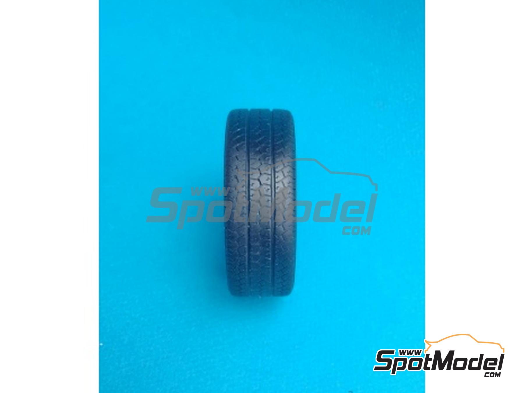 Image 1: Michelin MXV 14 inches | Tyre set in 1/8 scale manufactured by Renaissance Models (ref.&nbsp;8PN01)