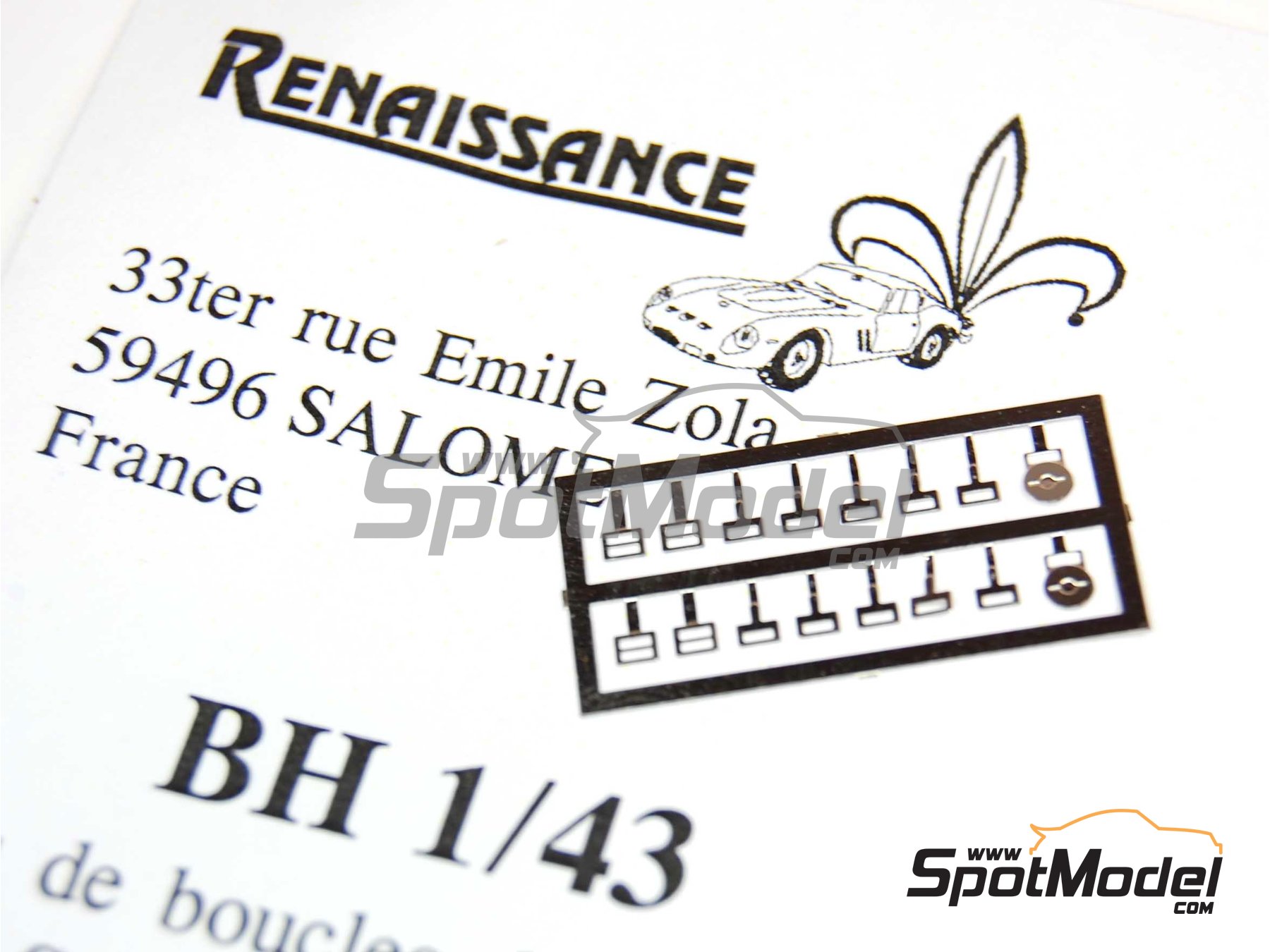 Image 2: Racing harnesses buckles | Detail in 1/43 scale manufactured by Renaissance Models (ref. BH1-43)