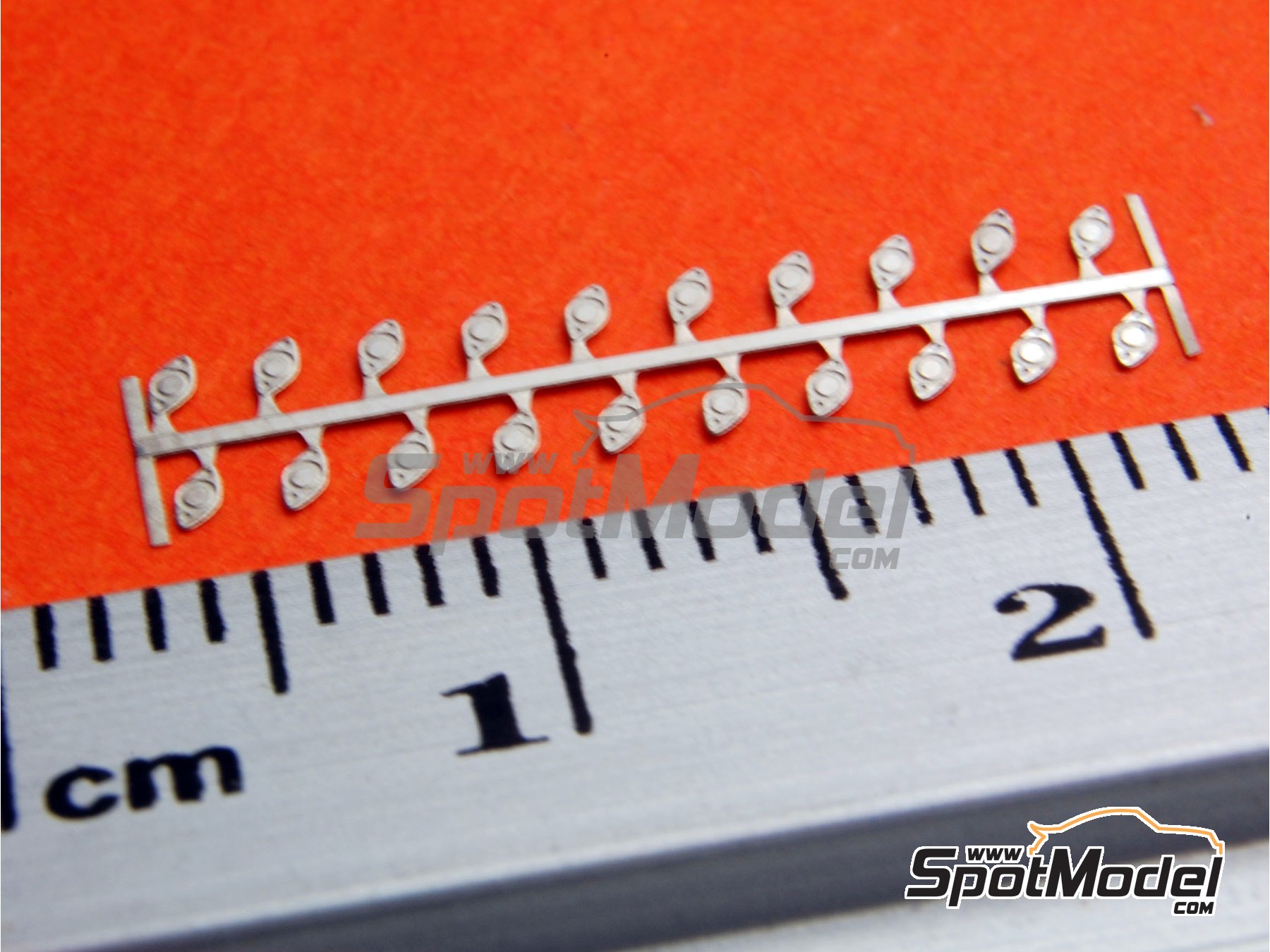 Image 3: Cierres rapidos Dzus | Cierres de capot en escala&nbsp;1/43 fabricado por Renaissance Models (ref.&nbsp;DZ)