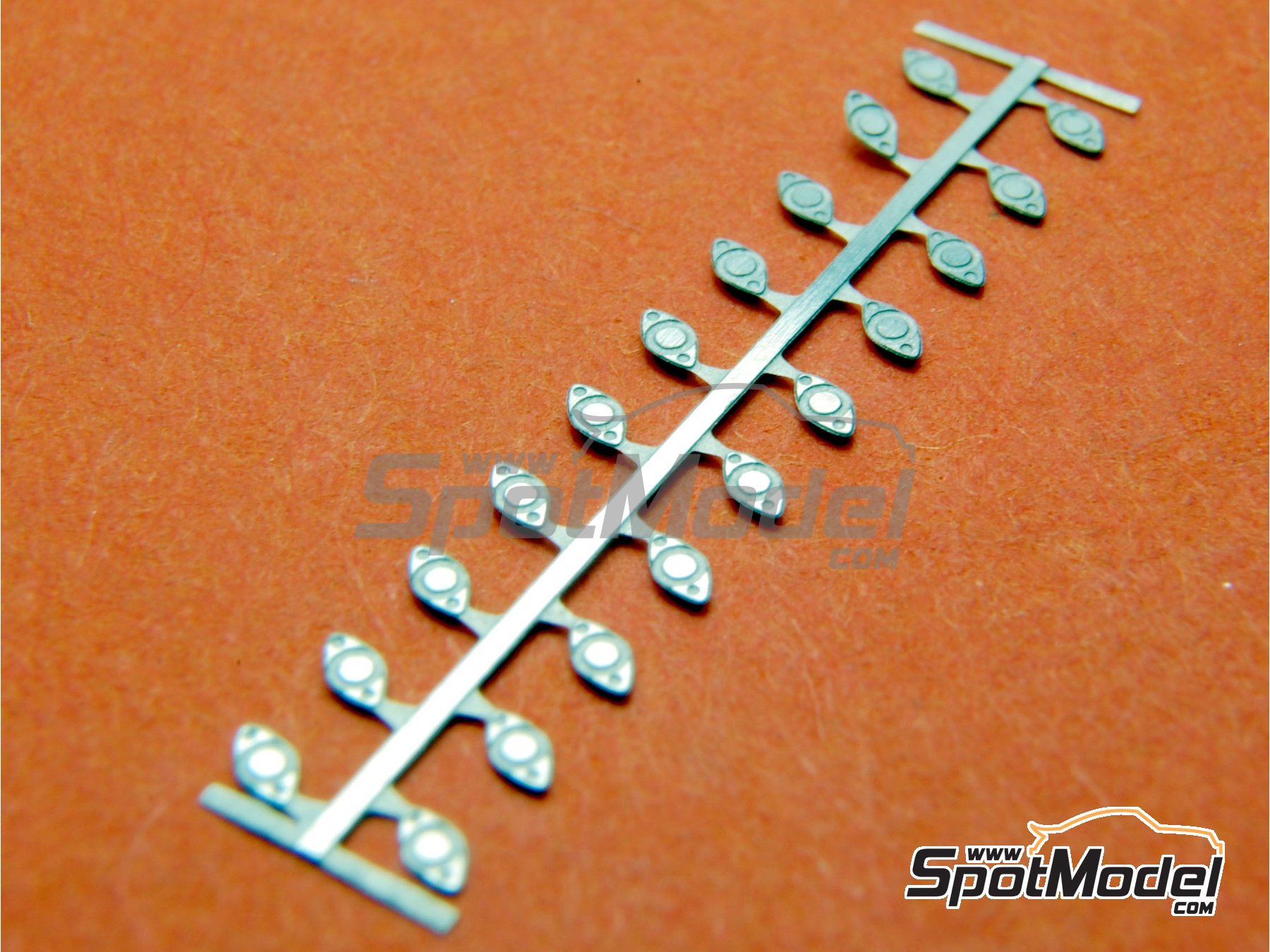 Image 4: Cierres rapidos Dzus | Cierres de capot en escala&nbsp;1/43 fabricado por Renaissance Models (ref.&nbsp;DZ)