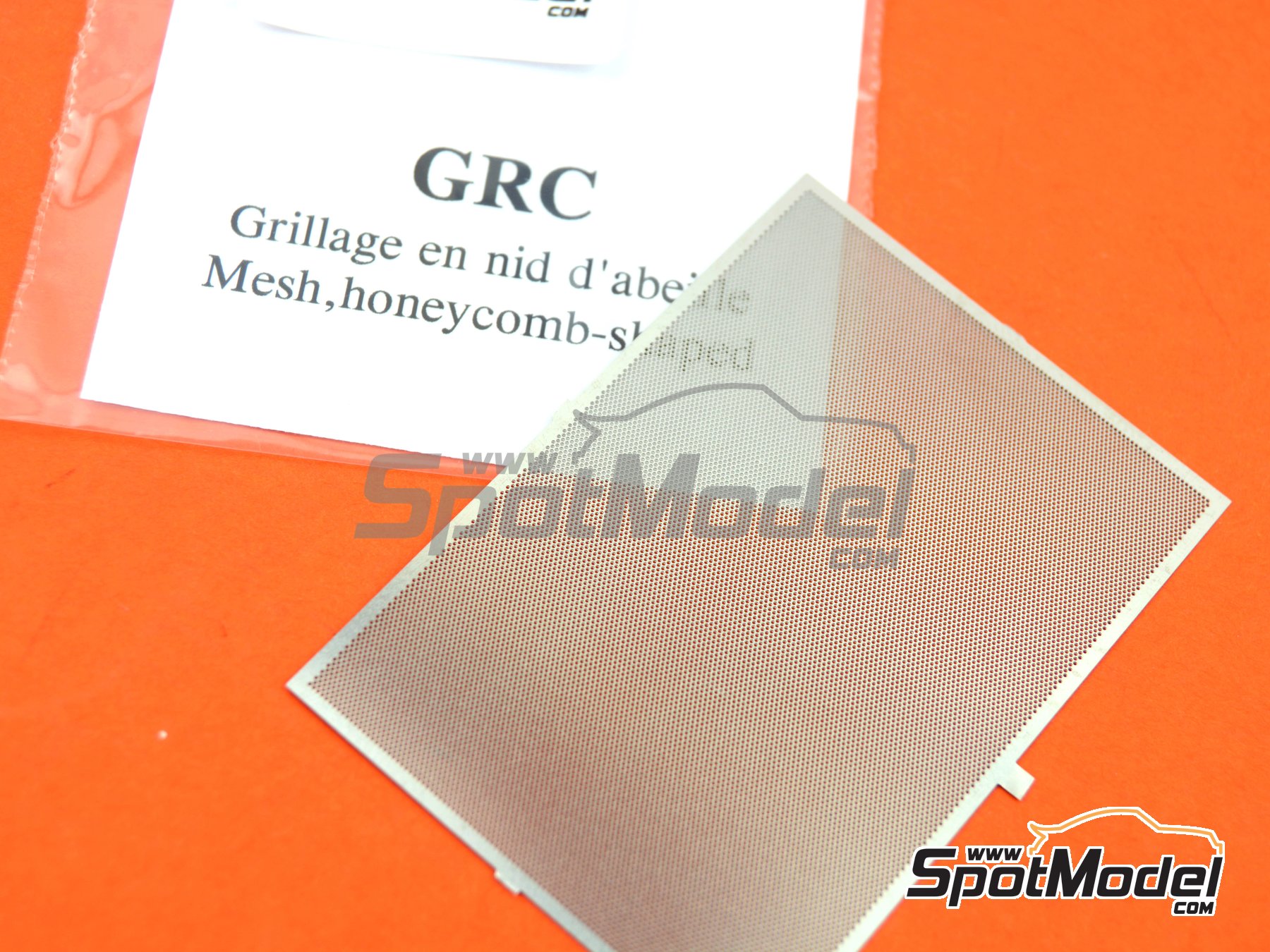 Image 5: Honeycomb-shaped mesh | Mesh manufactured by Renaissance Models (ref.&nbsp;GRC)
