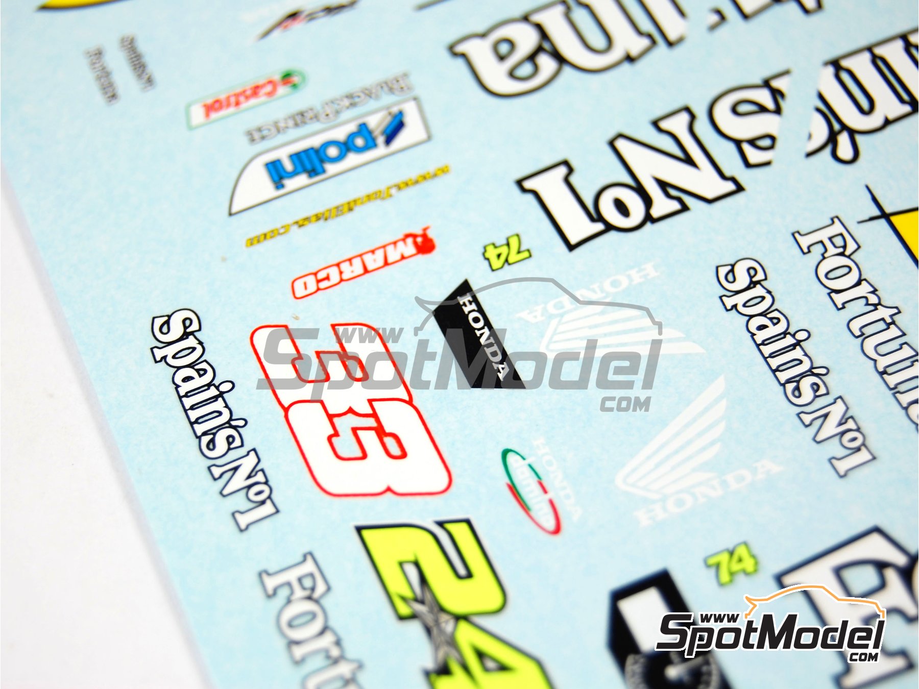 Image 13: Honda RC211V Equipo Gresini Racing patrocinado por Fortuna "Spain's number 1" - Campeonato del Mundo de Moto GP 2006 | Decoraci&oacute;n en escala&nbsp;1/12 fabricado por Renaissance Models (ref.&nbsp;MTK12-026, tambien MTK12/026)