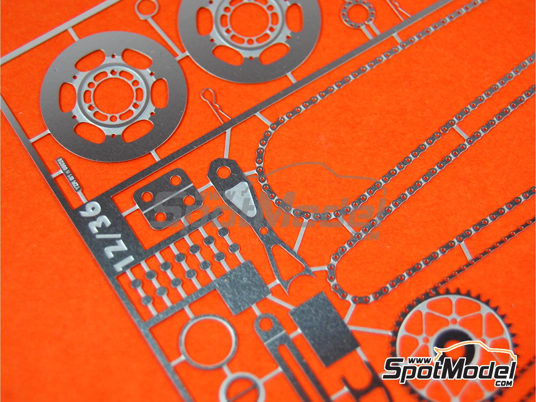 Image 4: Yamaha YZR-M1 -  2004, 2005, 2006, 2007 y 2008 | Set de mejora y detallado en escala 1/12 fabricado por Renaissance Models (ref. MTK12-036, tambien MTK12/036)