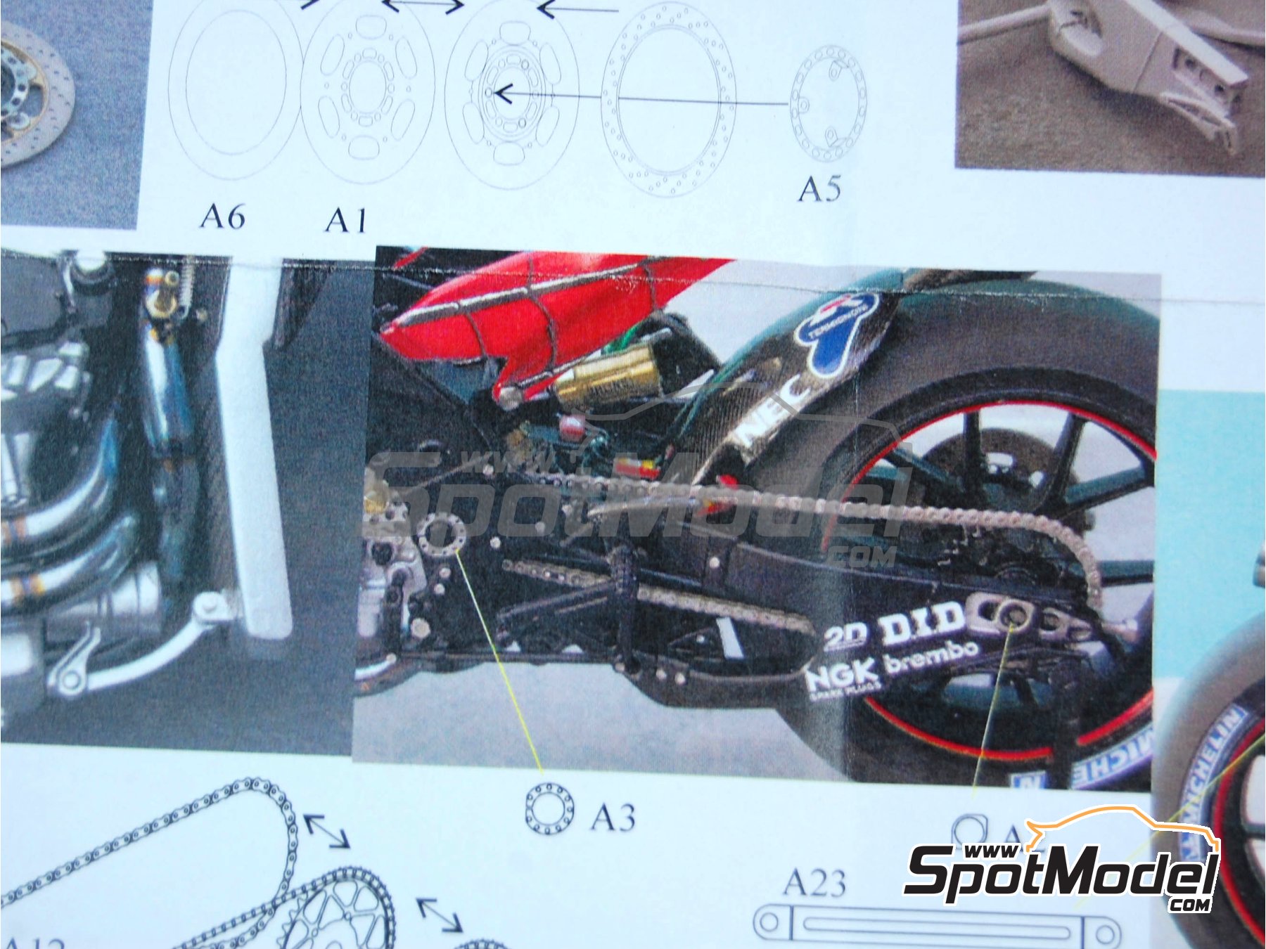 Image 7: Yamaha YZR-M1 -  2004, 2005, 2006, 2007 y 2008 | Set de mejora y detallado en escala 1/12 fabricado por Renaissance Models (ref. MTK12-036, tambien MTK12/036)