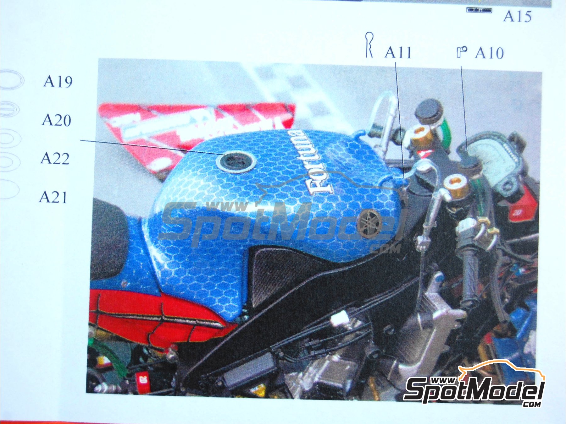Image 9: Yamaha YZR-M1 -  2004, 2005, 2006, 2007 y 2008 | Set de mejora y detallado en escala 1/12 fabricado por Renaissance Models (ref. MTK12-036, tambien MTK12/036)