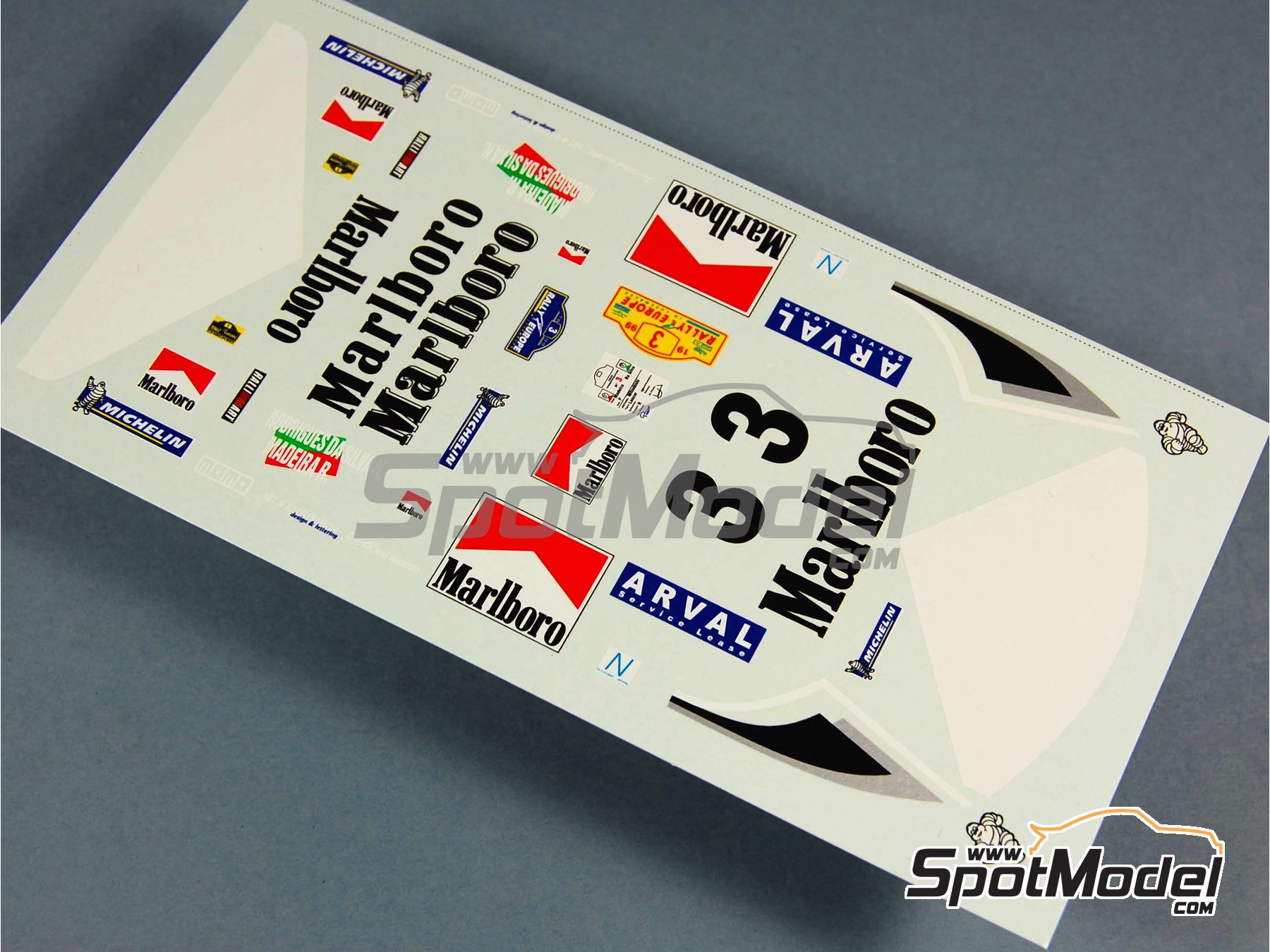 Image 4: Mitsubishi Lancer Evo V patrocinado por Marlboro Ralli Art - Rally de Luxemburgo 1999 | Decoraci&oacute;n en escala&nbsp;1/24 fabricado por Renaissance Models (ref.&nbsp;TK24-027, tambien TK24/027)