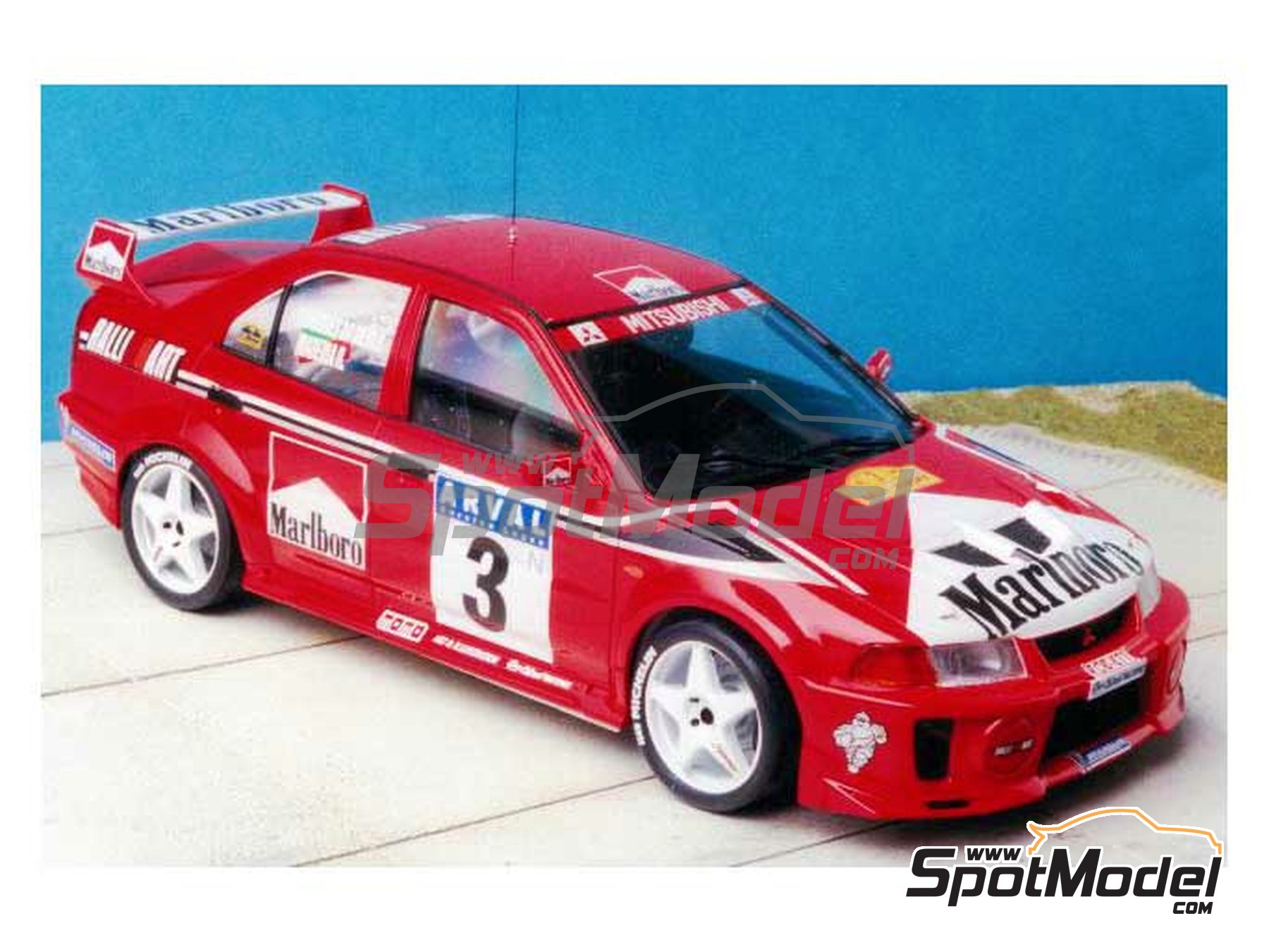 Image 5: Mitsubishi Lancer Evo V patrocinado por Marlboro Ralli Art - Rally de Luxemburgo 1999 | Decoraci&oacute;n en escala&nbsp;1/24 fabricado por Renaissance Models (ref.&nbsp;TK24-027, tambien TK24/027)