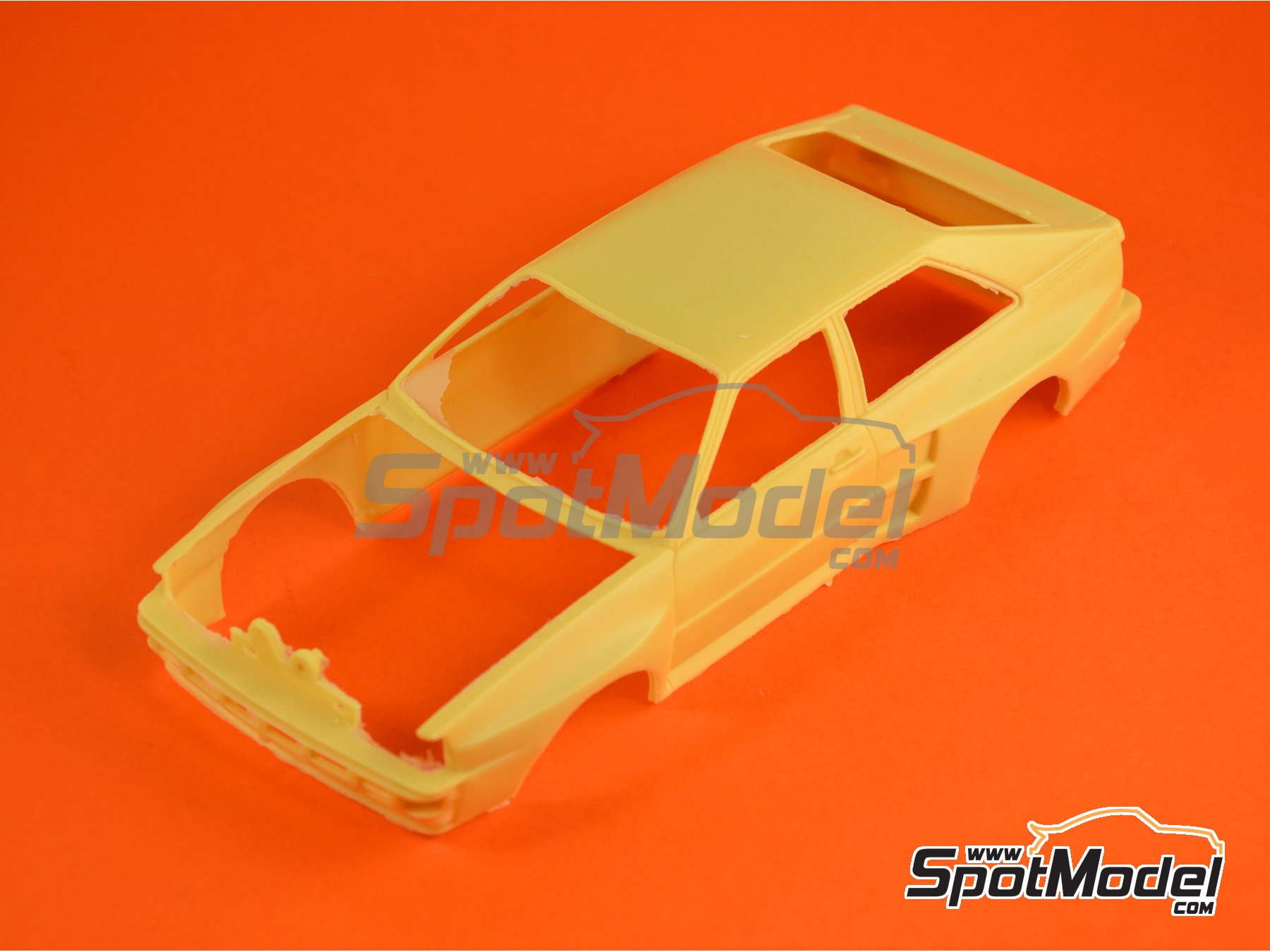 Image 9: Audi Quattro Group B Equipo Audi Team patrocinado por HB International - Rally de Monte Carlo - Rallye Automobile de Monte-Carlo 1984 | Decoración en escala 1/24 fabricado por Renaissance Models (ref. TK24-046, tambien TK24/046)