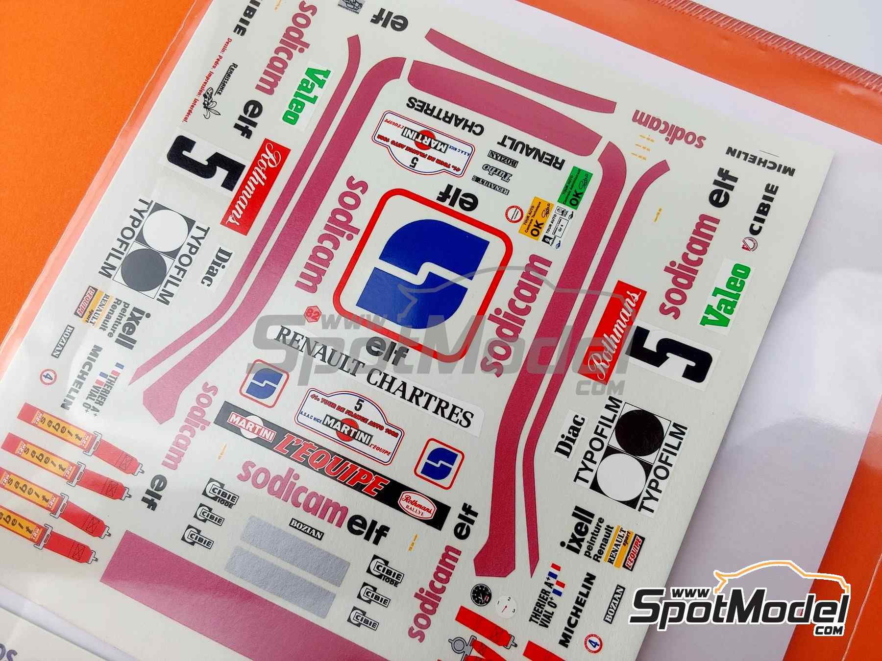 Image 3: Renault 5 Turbo patrocinado por Sodicam - Tour de France Automobile 1982 | Decoración en escala 1/24 fabricado por Renaissance Models (ref. TK24-062, tambien TK24/062)