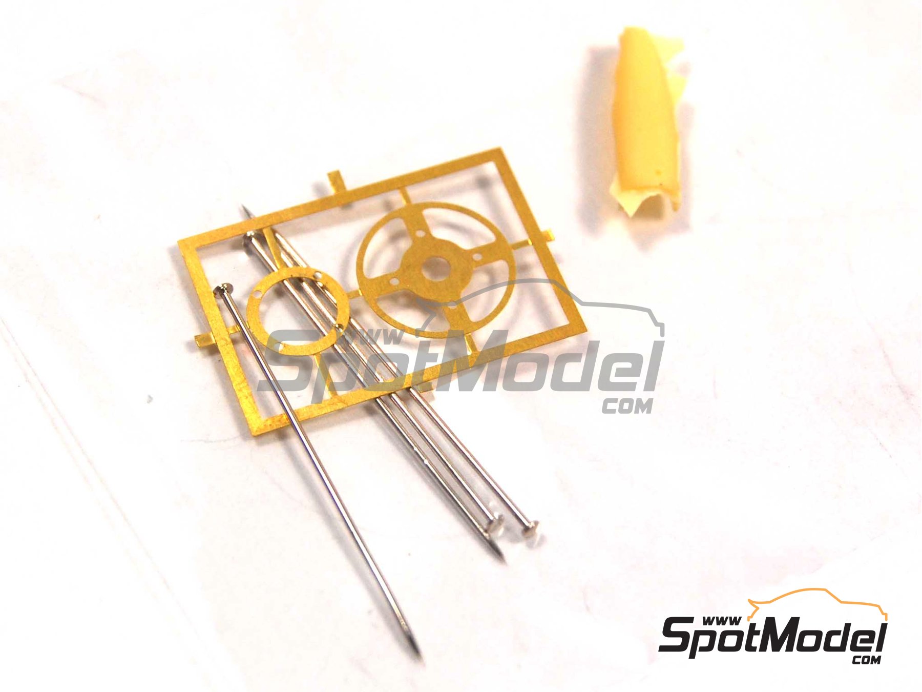 Image 6: Peugeot 206 WRC patrocinado por Clarion Total - Rally de Monte Carlo - Rallye Automobile de Monte-Carlo 2001 | Decoraci&oacute;n en escala&nbsp;1/24 fabricado por Renaissance Models (ref.&nbsp;TK24-077, tambien TK24/077)