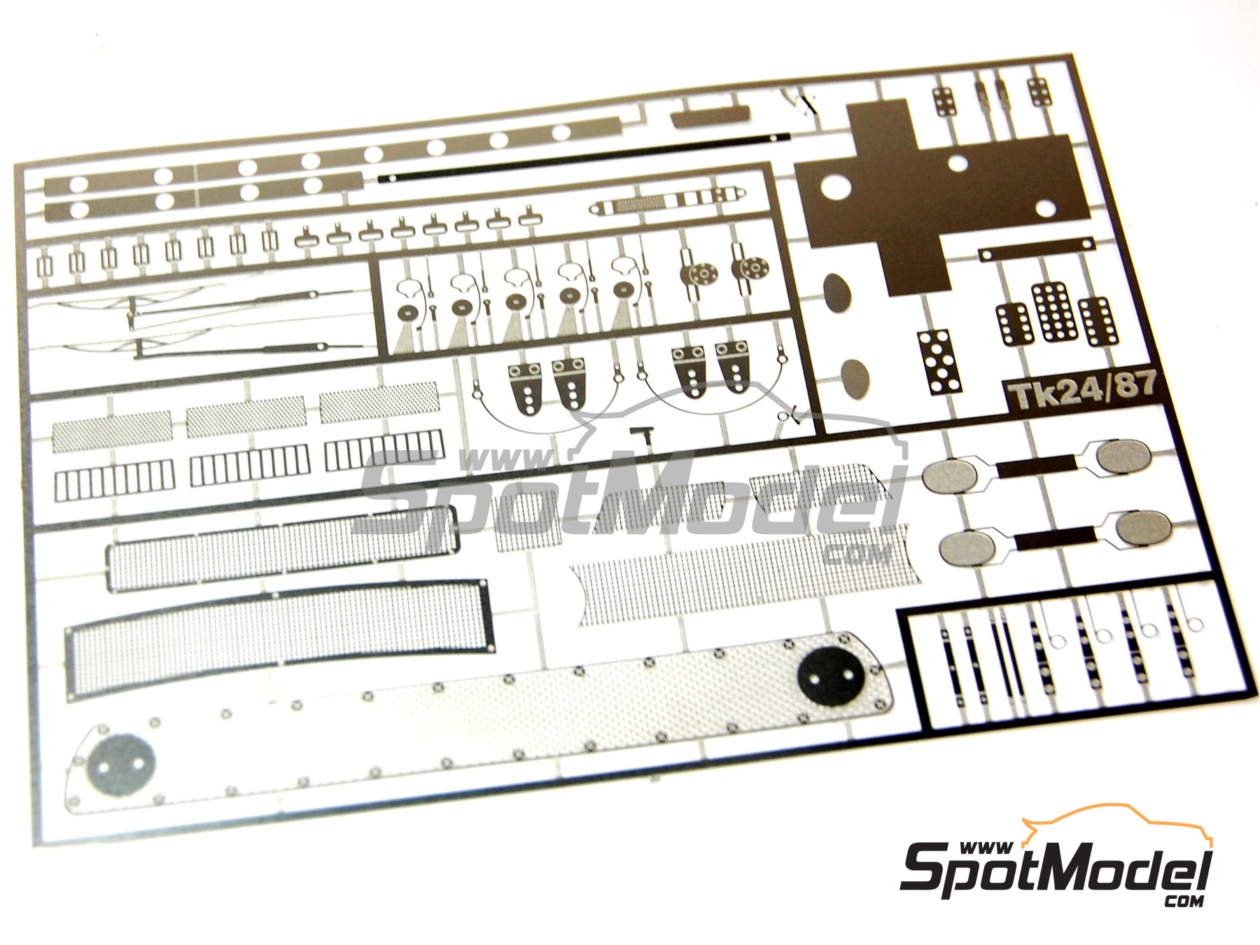 Image 4: Lancia 037 Rally | Set de mejora y detallado en escala&nbsp;1/24 fabricado por Renaissance Models (ref.&nbsp;TK24-087, tambien TK24/087)