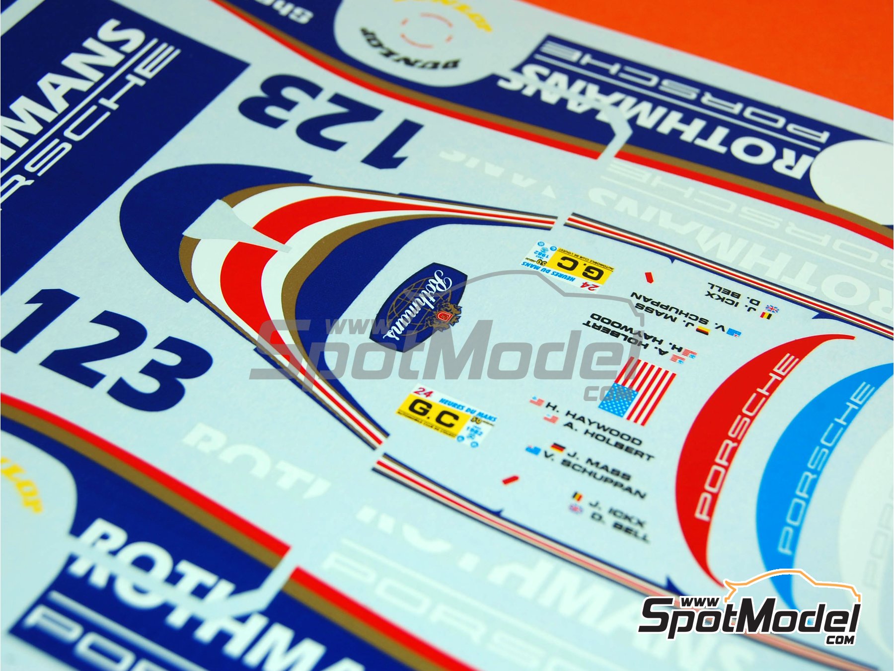 Image 3: Porsche 956 patrocinado por Rothmans - 24 Horas de Le Mans 1982 | Decoraci&oacute;n en escala&nbsp;1/24 fabricado por Renaissance Models (ref.&nbsp;TK24-088, tambien TK24/088)