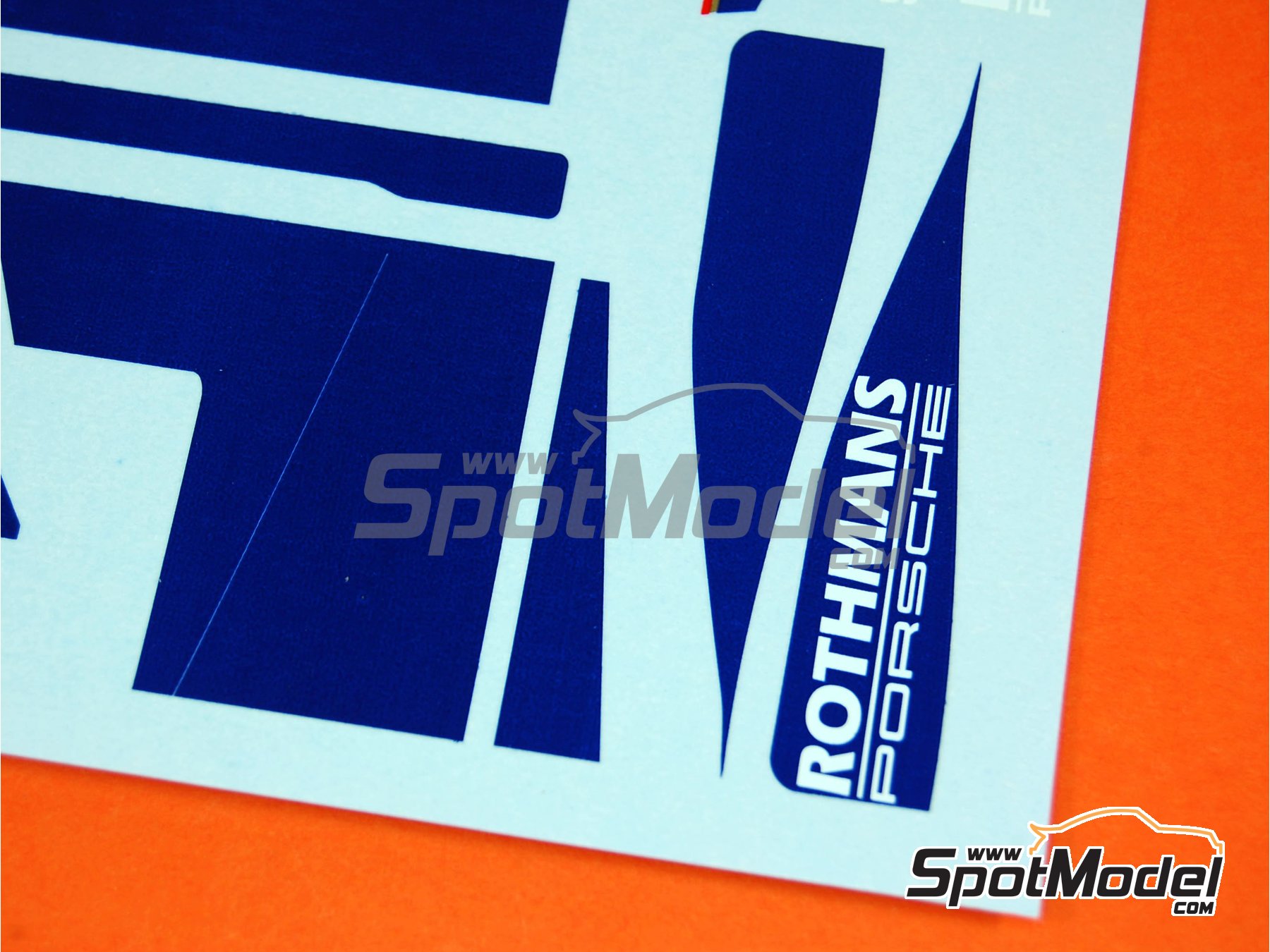 Image 8: Porsche 956 patrocinado por Rothmans - 24 Horas de Le Mans 1982 | Decoraci&oacute;n en escala&nbsp;1/24 fabricado por Renaissance Models (ref.&nbsp;TK24-088, tambien TK24/088)